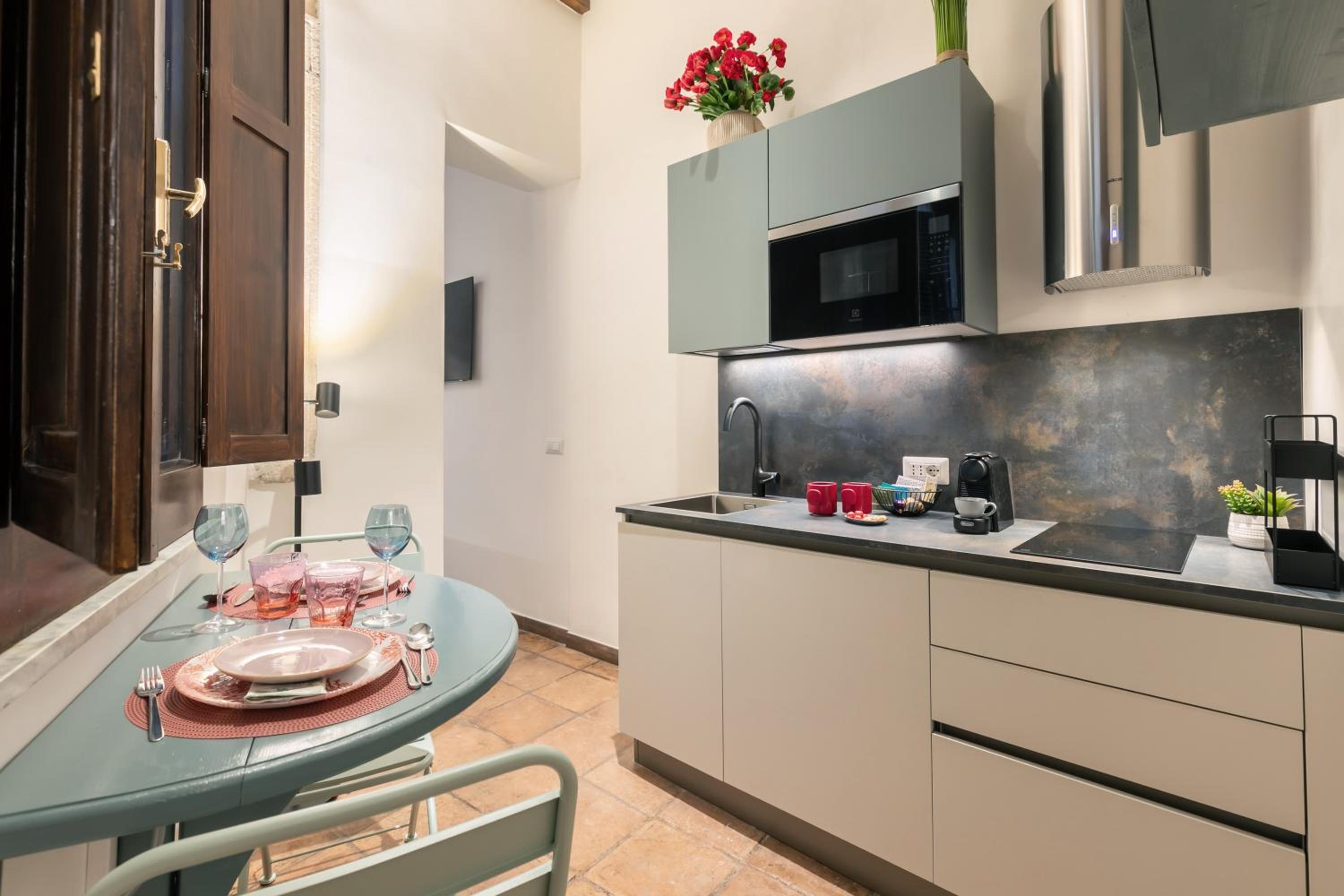 Elegant Apartment Minelli Navona by GHOR photo 2