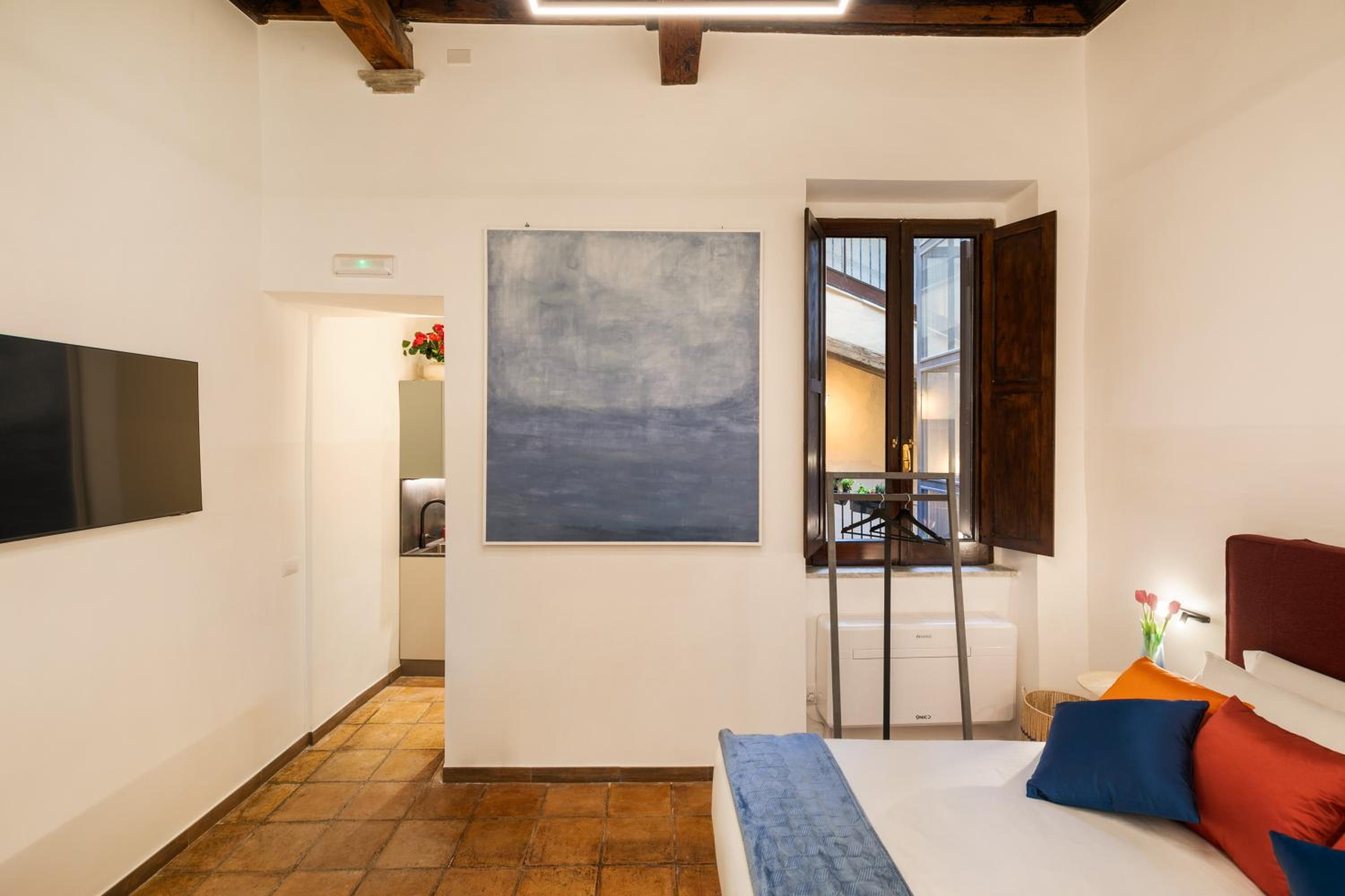 Elegant Apartment Minelli Navona by GHOR