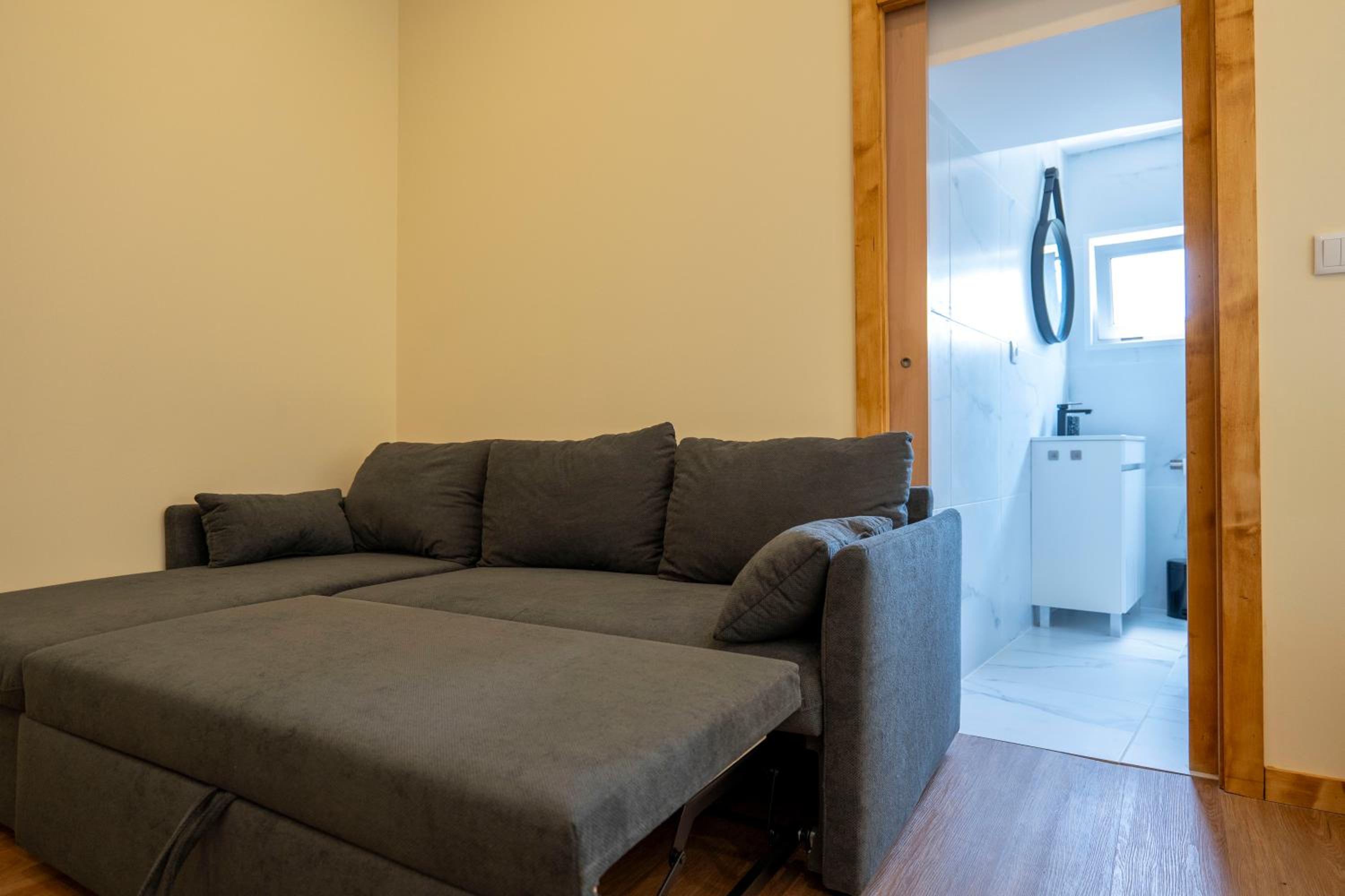 Studio at Campanha Station
