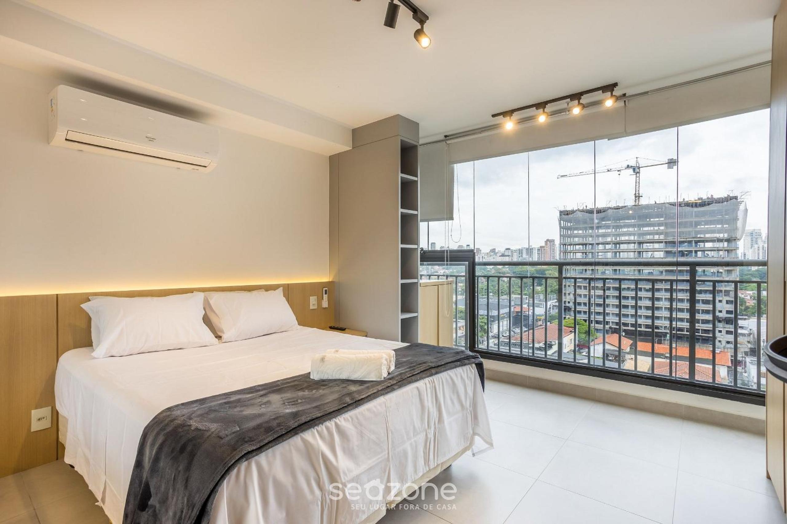 Modern Studio 450m from the Subway – ISM0806