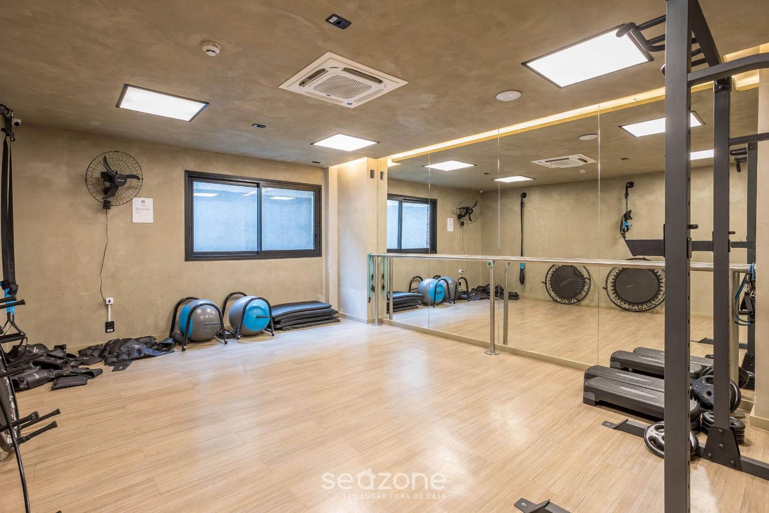 Modern Studio 450m from the Subway – ISM0806