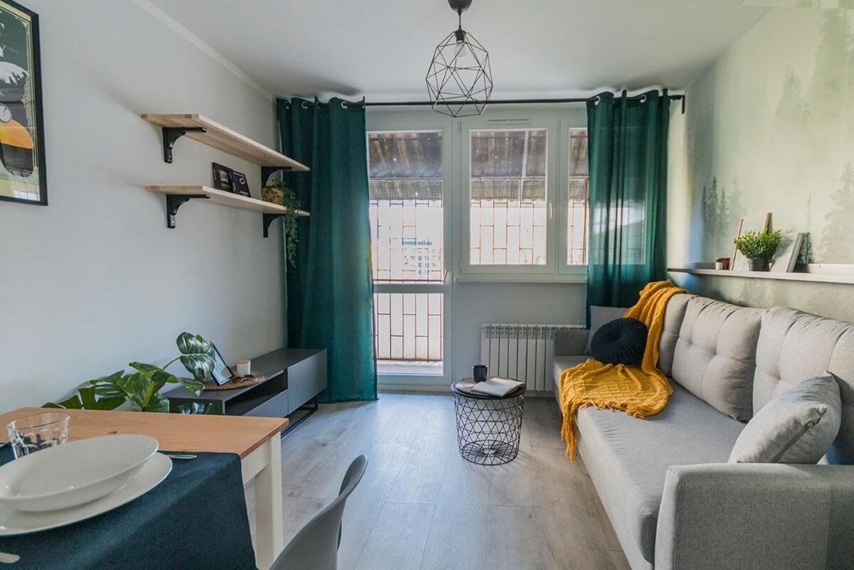 Urban Chic & Great Location & Modern Studio Apartment - #O5