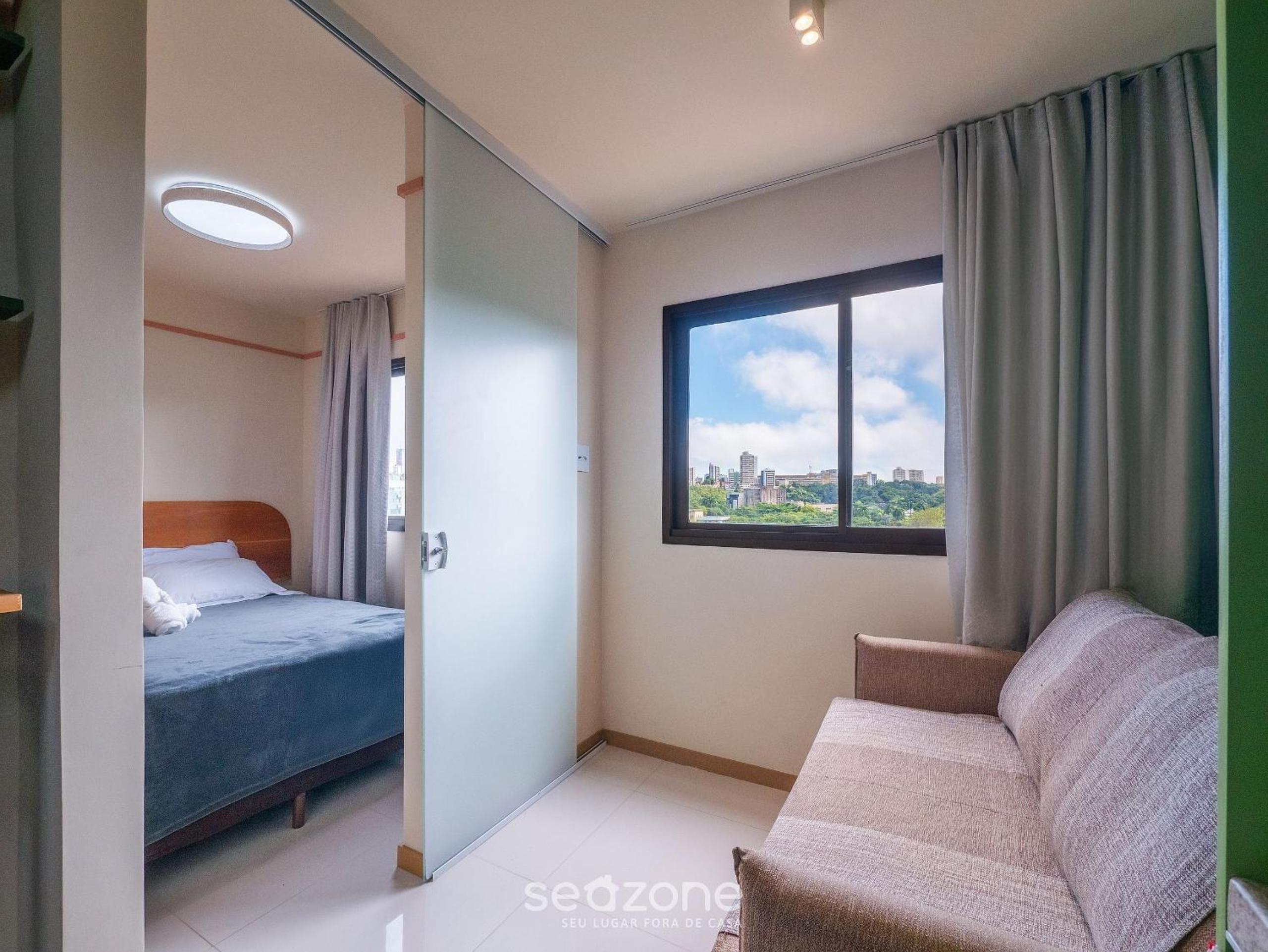 Apartments in Building with Gym in Ondina SSA – HOA