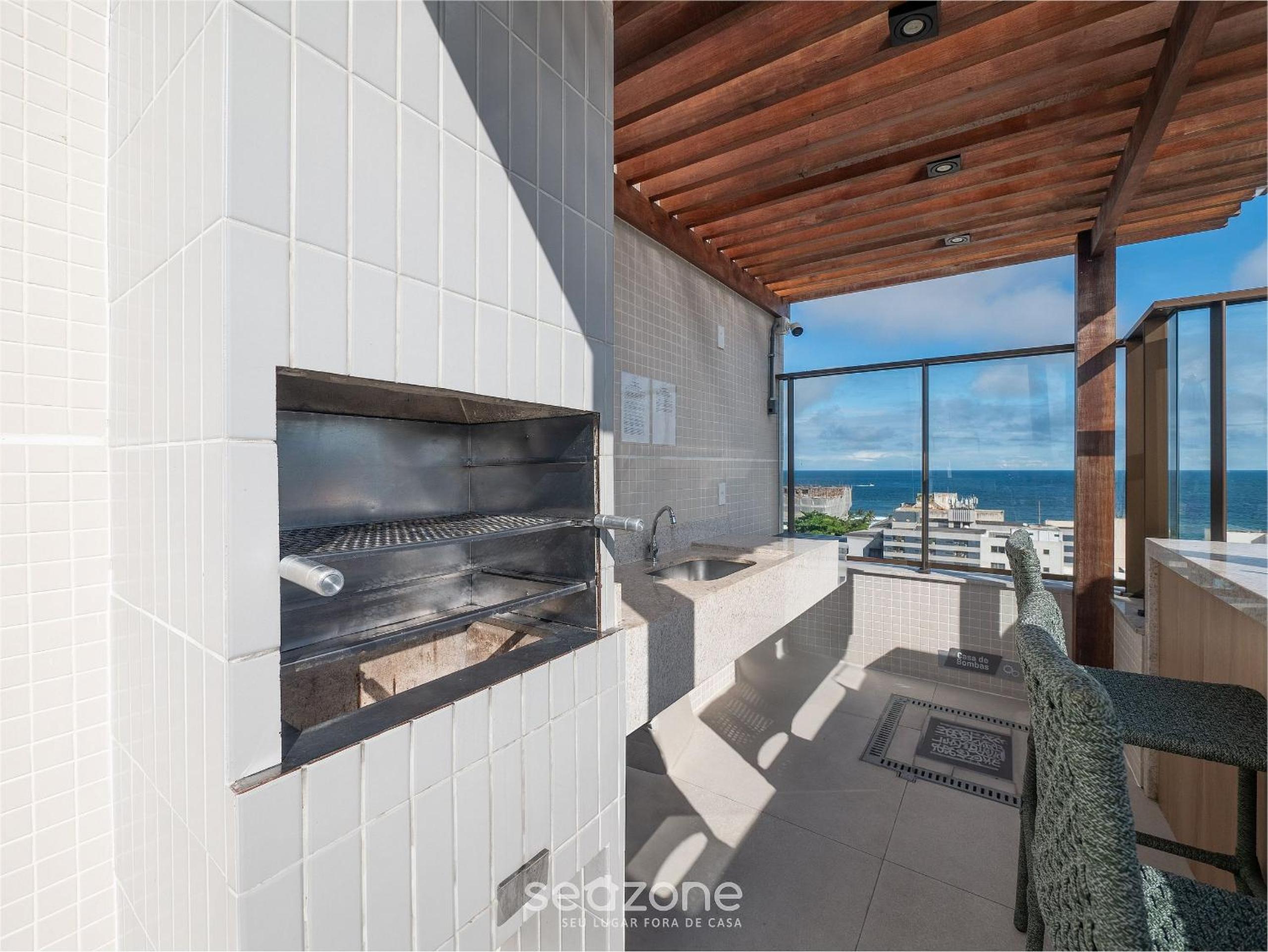 Apartments in Building with Gym in Ondina SSA – HOA