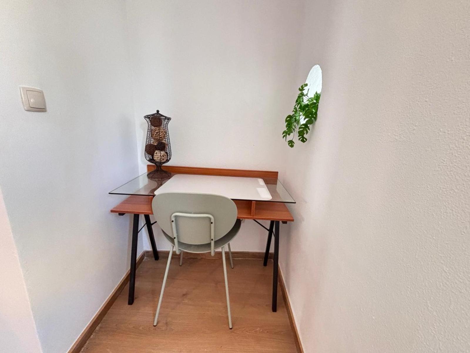 Central Cozy Apartment II