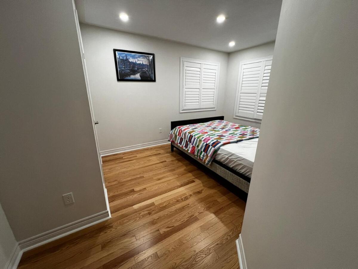 Four Bedroom Spacious House with Parking in Milton, Ontario
