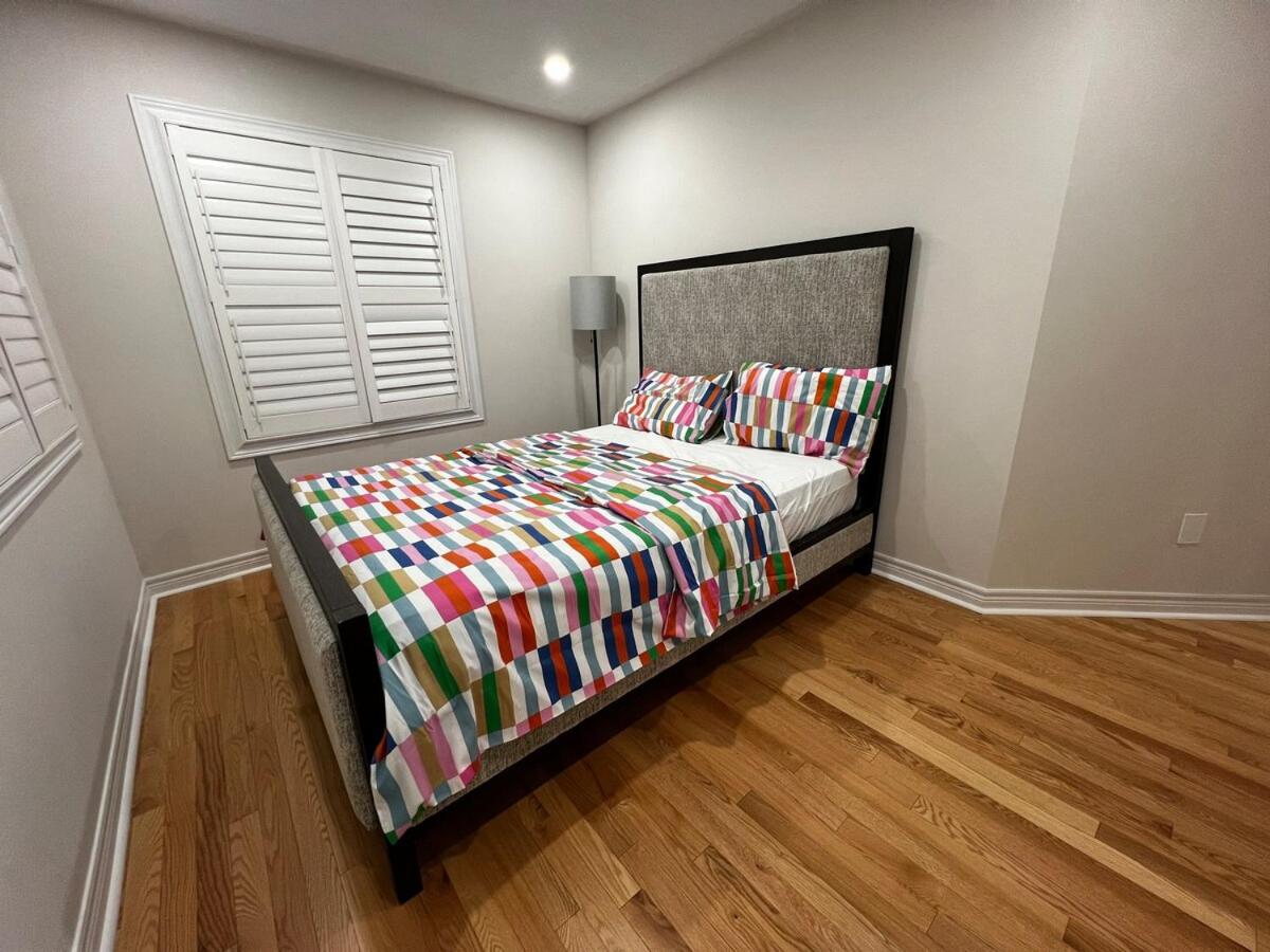 Four Bedroom Spacious House with Parking in Milton, Ontario
