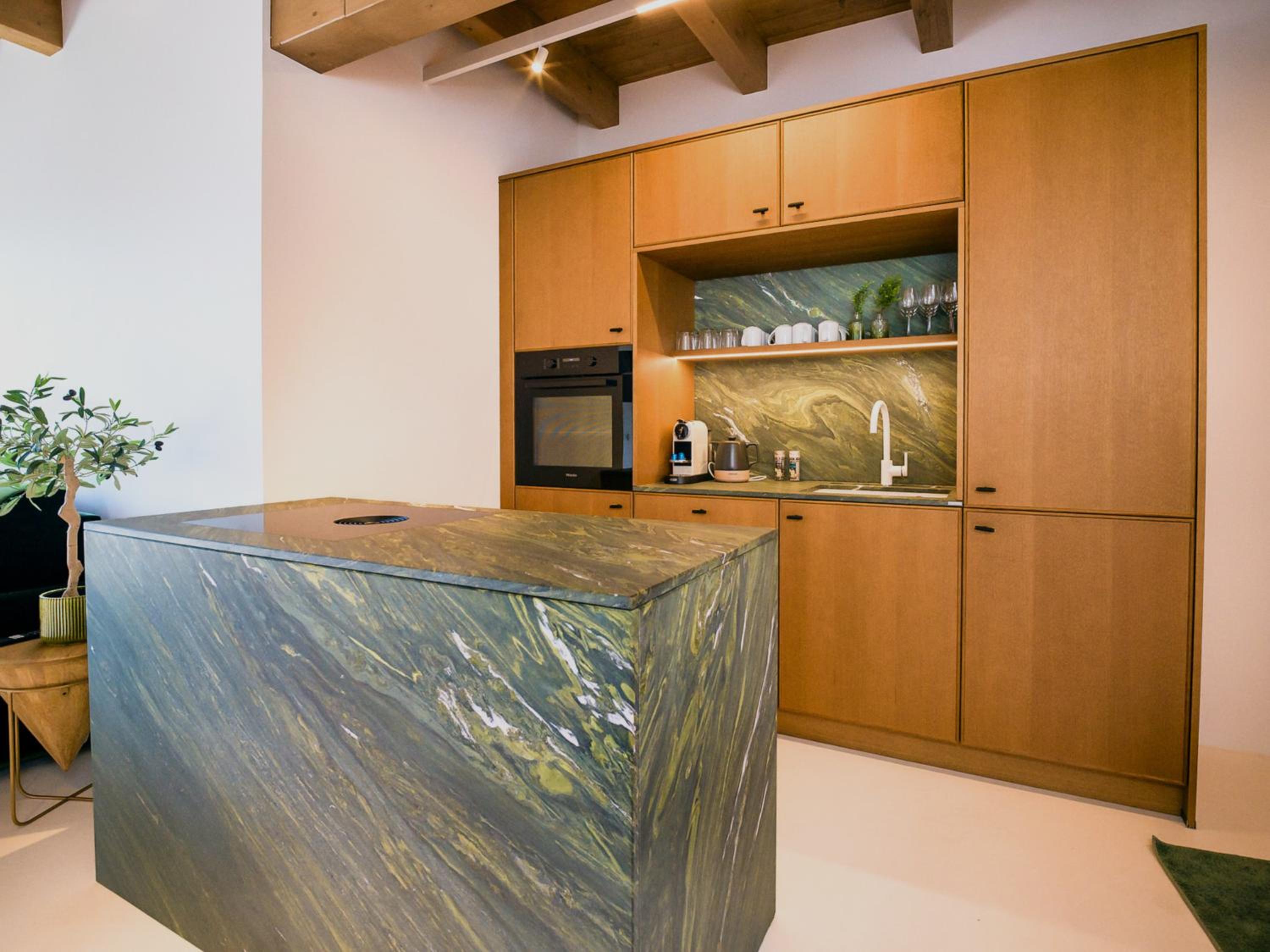 PENTHOUSE N`4 - by AlpenLuxus Collection