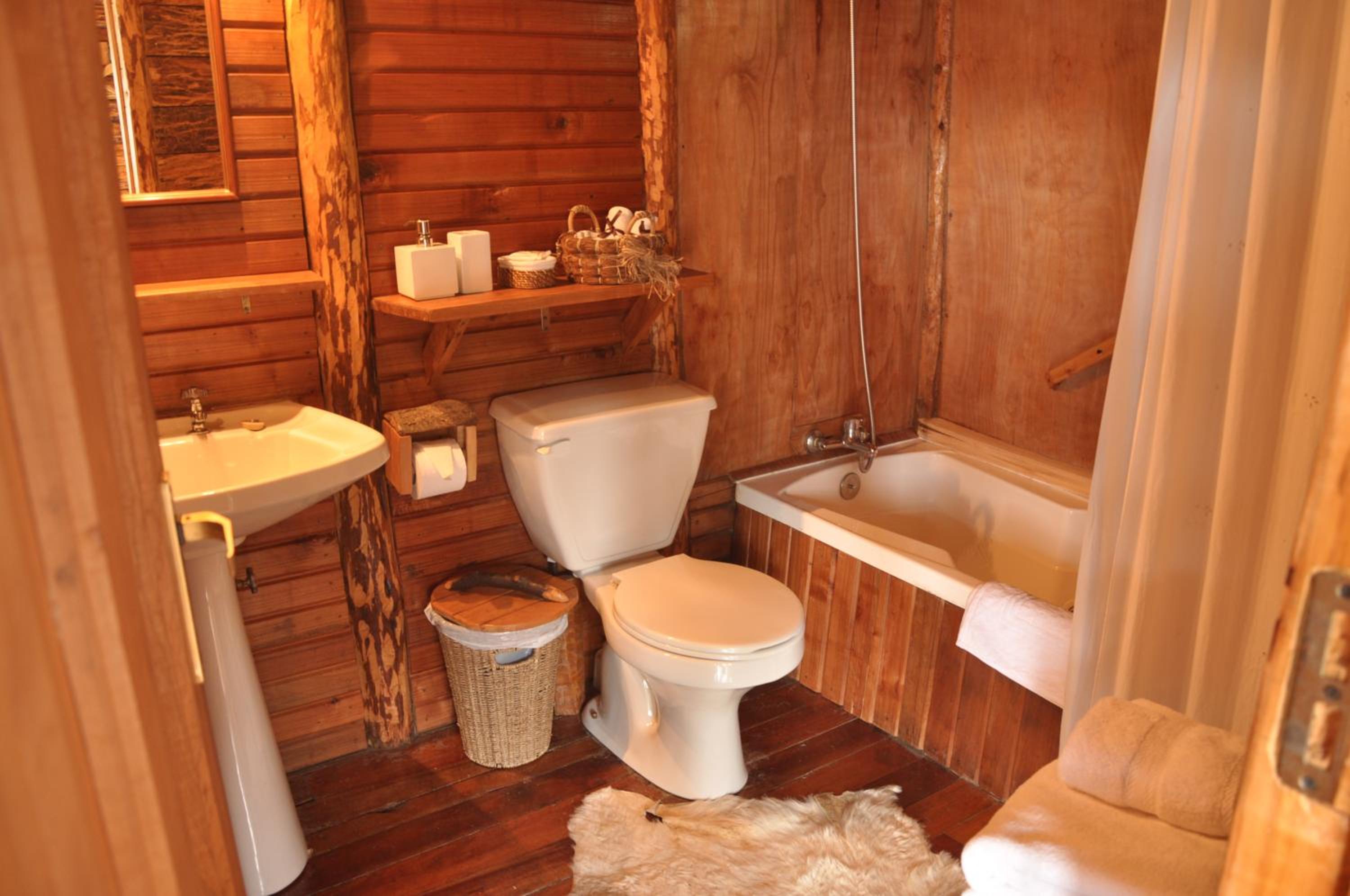 Mallin Colorado Ecolodge