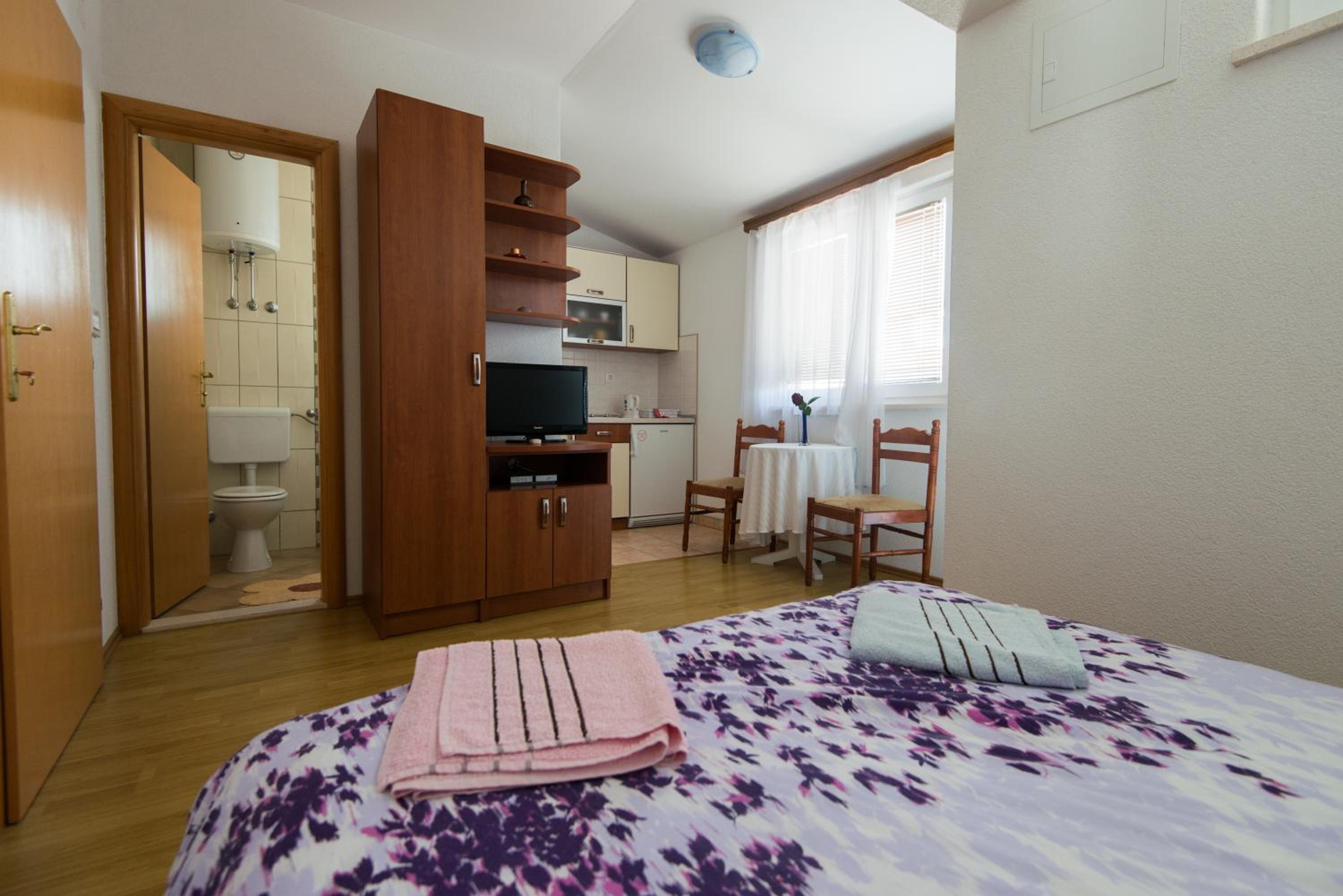 Apartments&Rooms SB