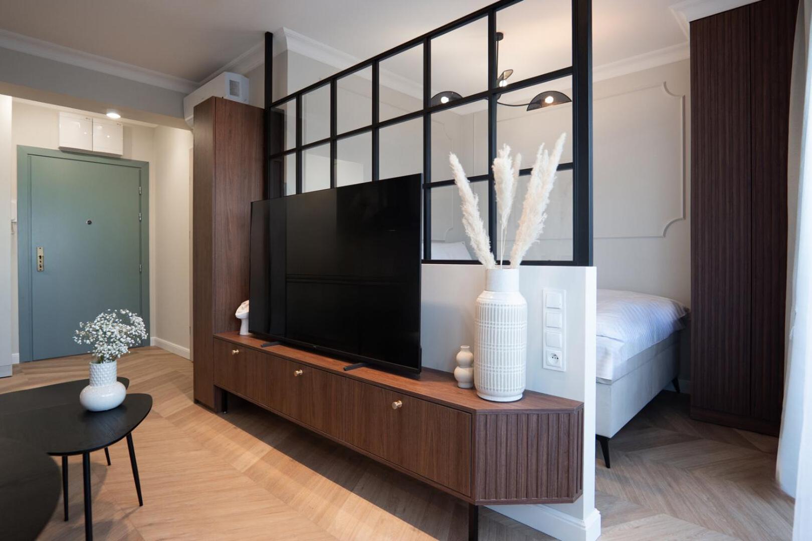 Hillhouse by MW Estates Self Check-in 24h