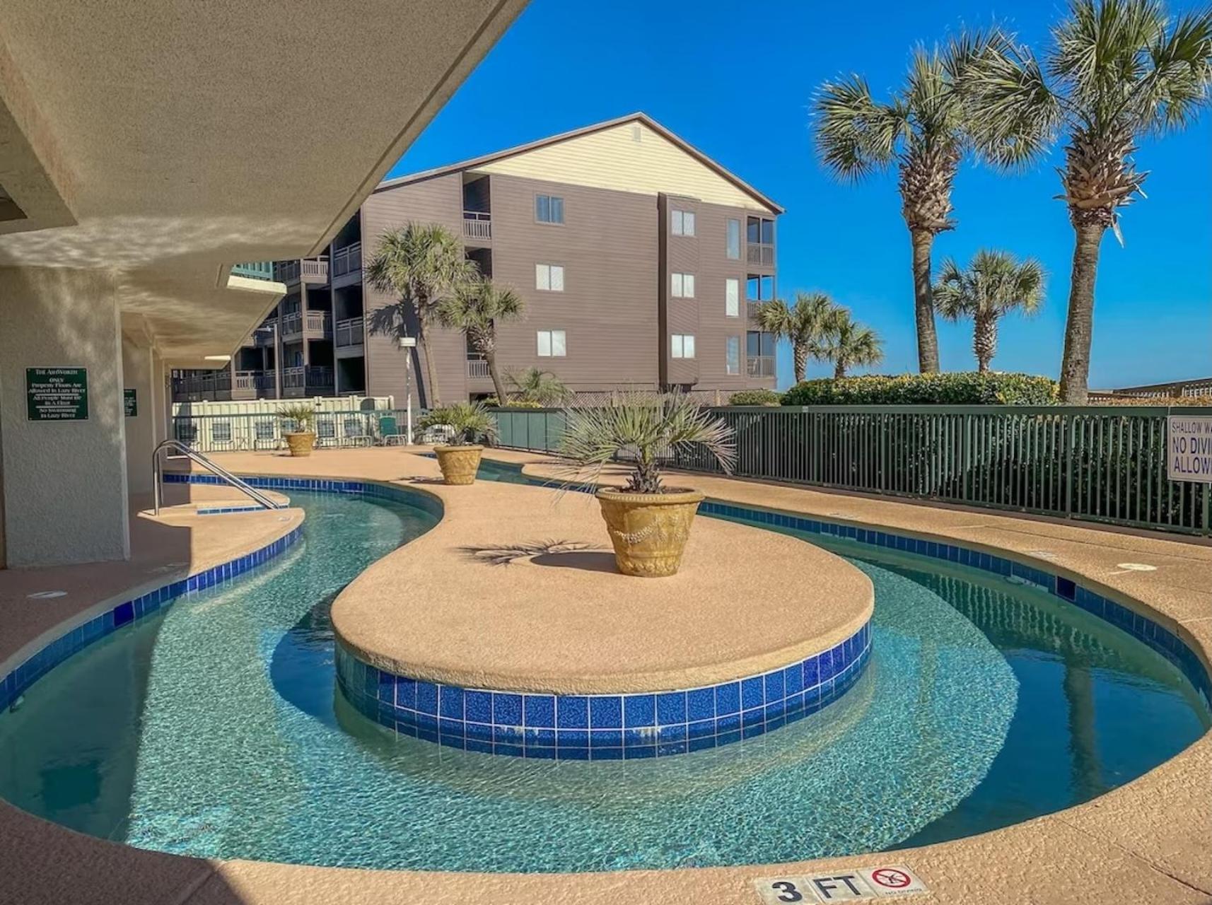 Ashworh 1001 Four Bedroom Condo Oceanfront 