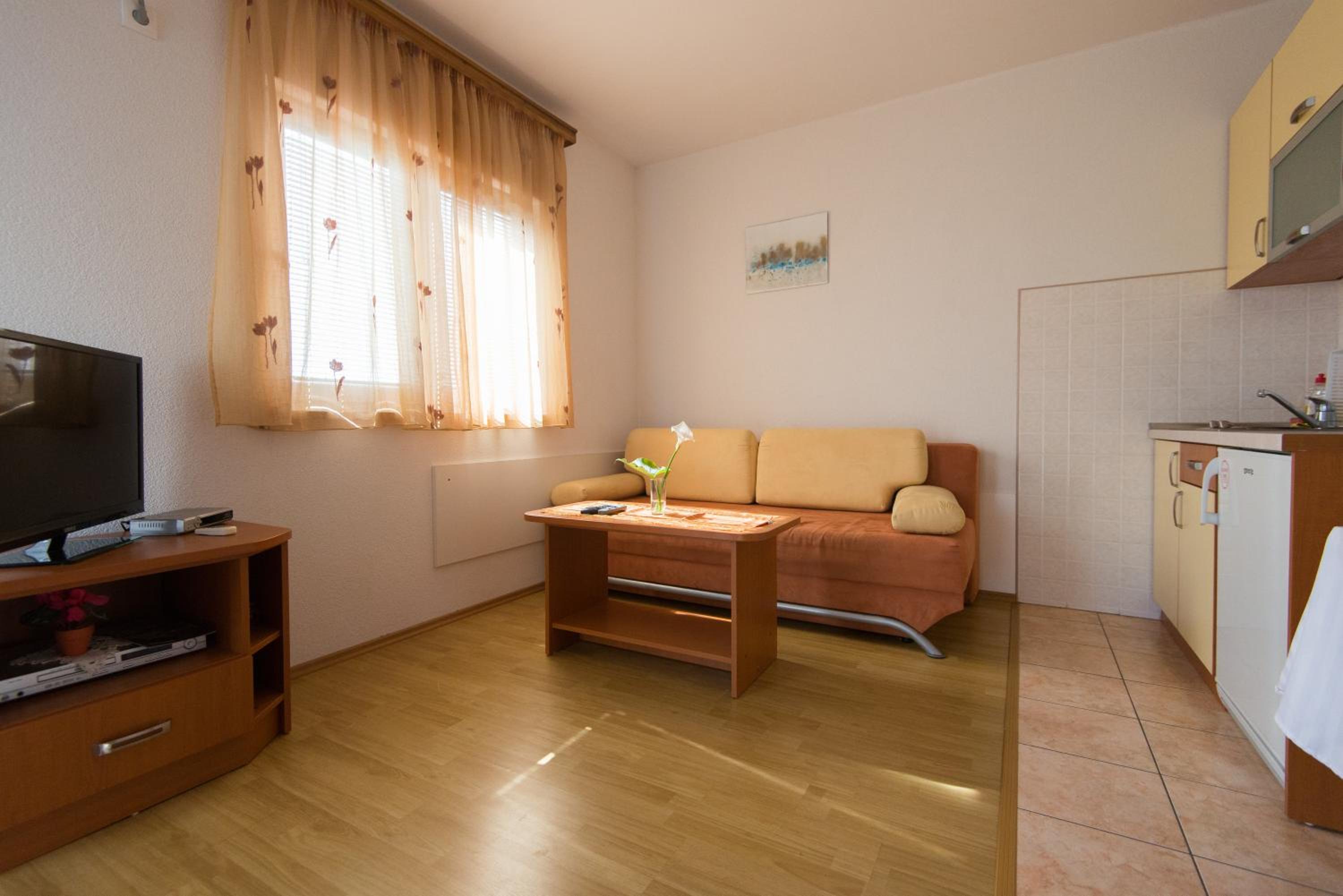 Apartments&Rooms SB