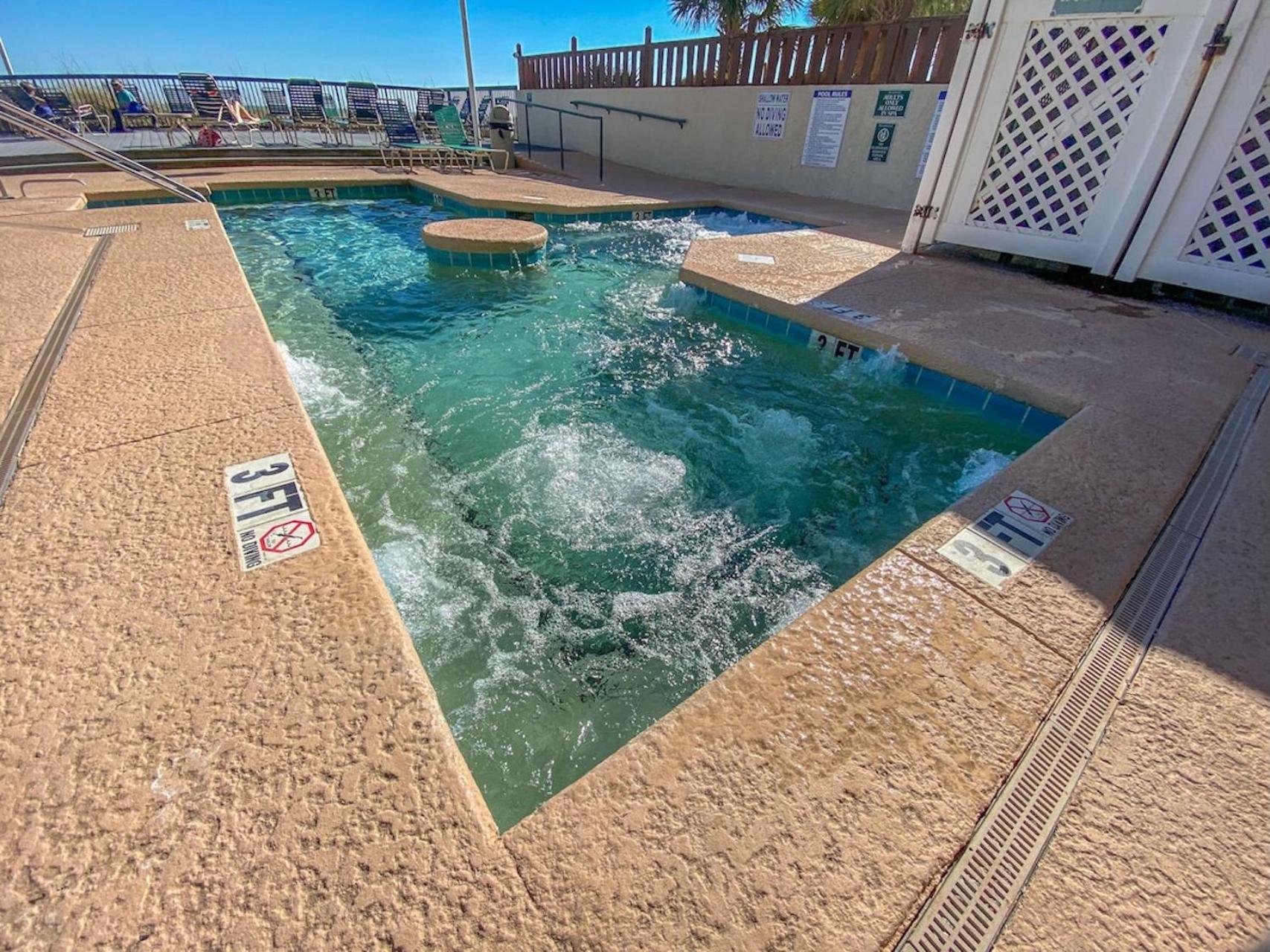 Ashworh 1001 Four Bedroom Condo Oceanfront 