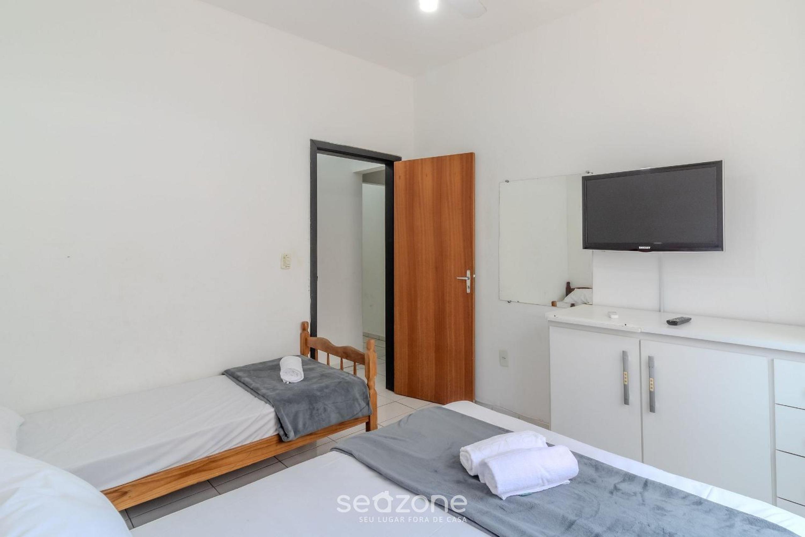 House 600m Central Beach w/garage, 3 bred NRR128