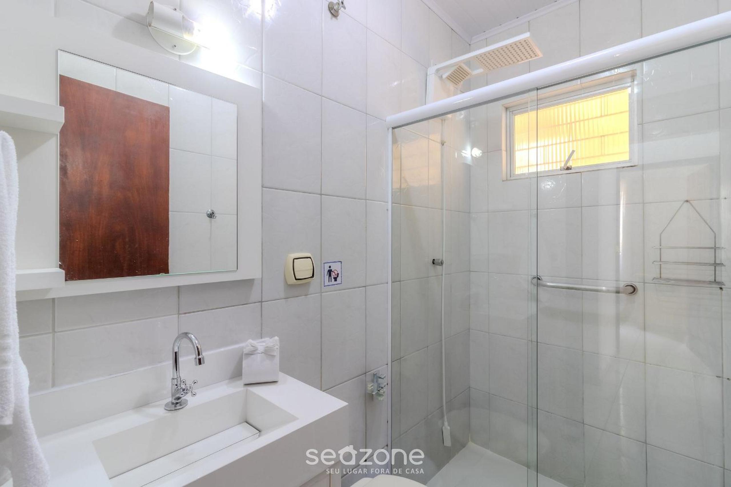 House 600m Central Beach w/garage, 3 bred NRR128