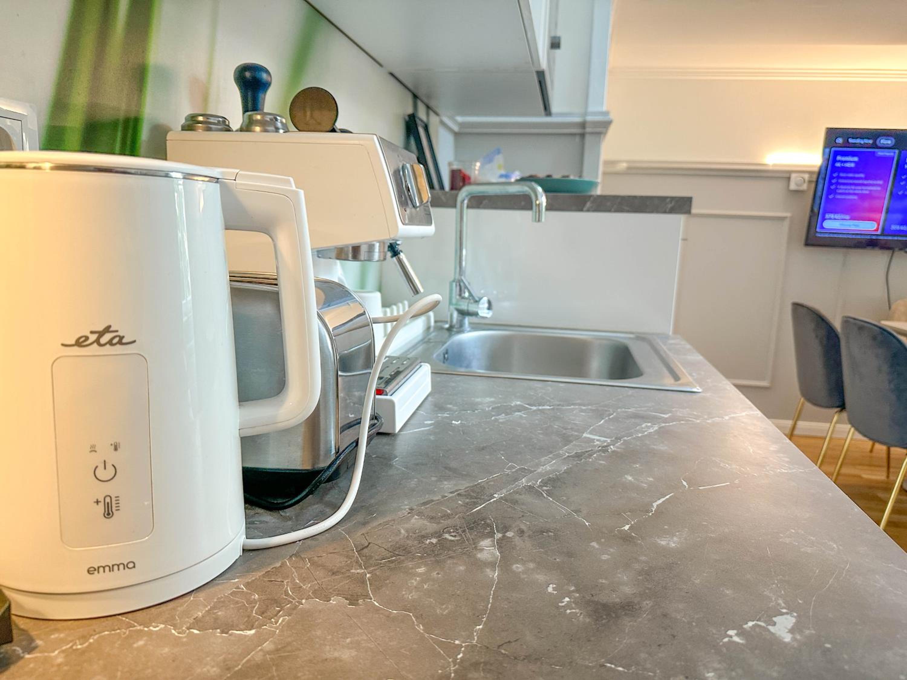 Elegant Apartment Near Main Station & Wenceslas Sq