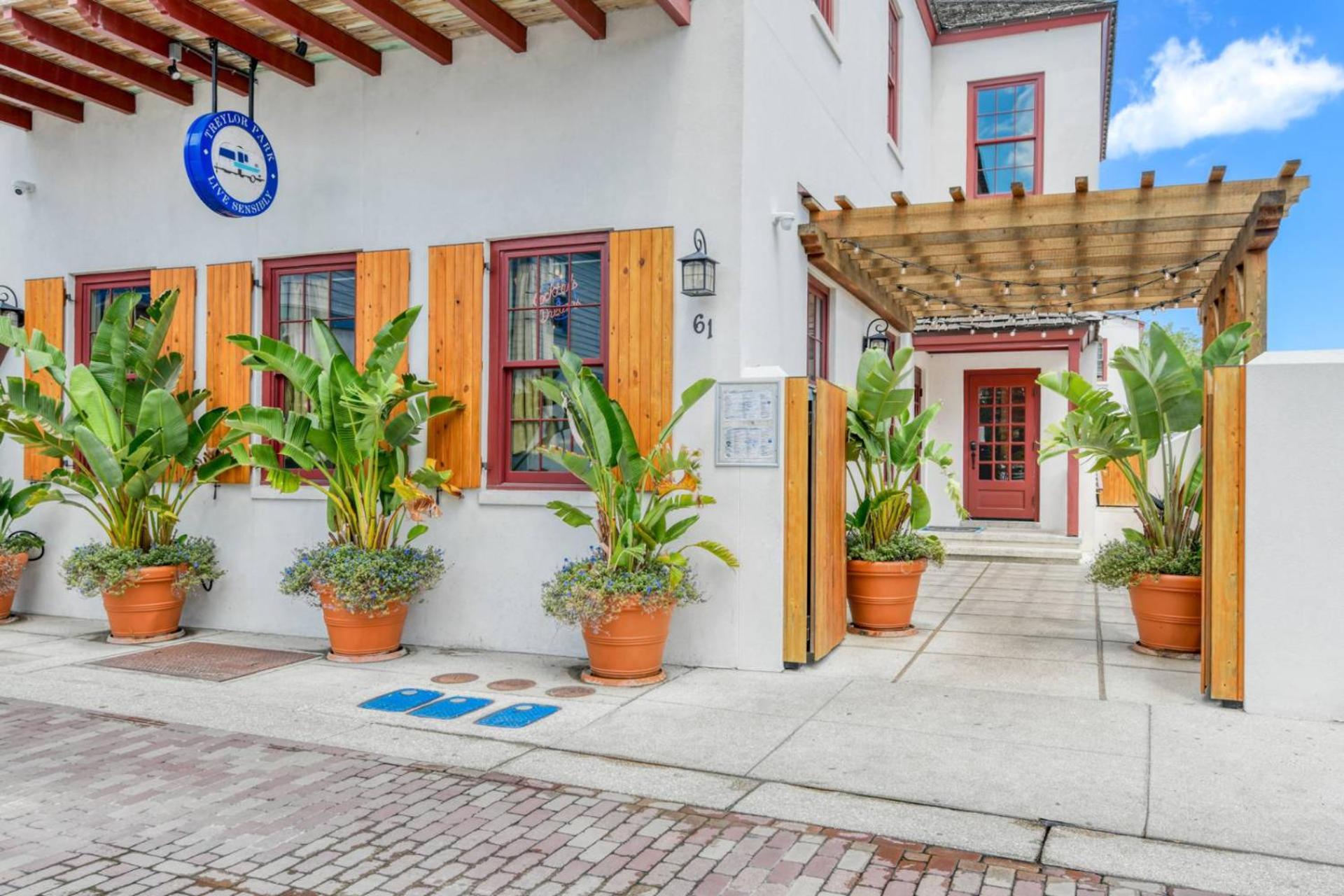 61 Spanish St. Unit B