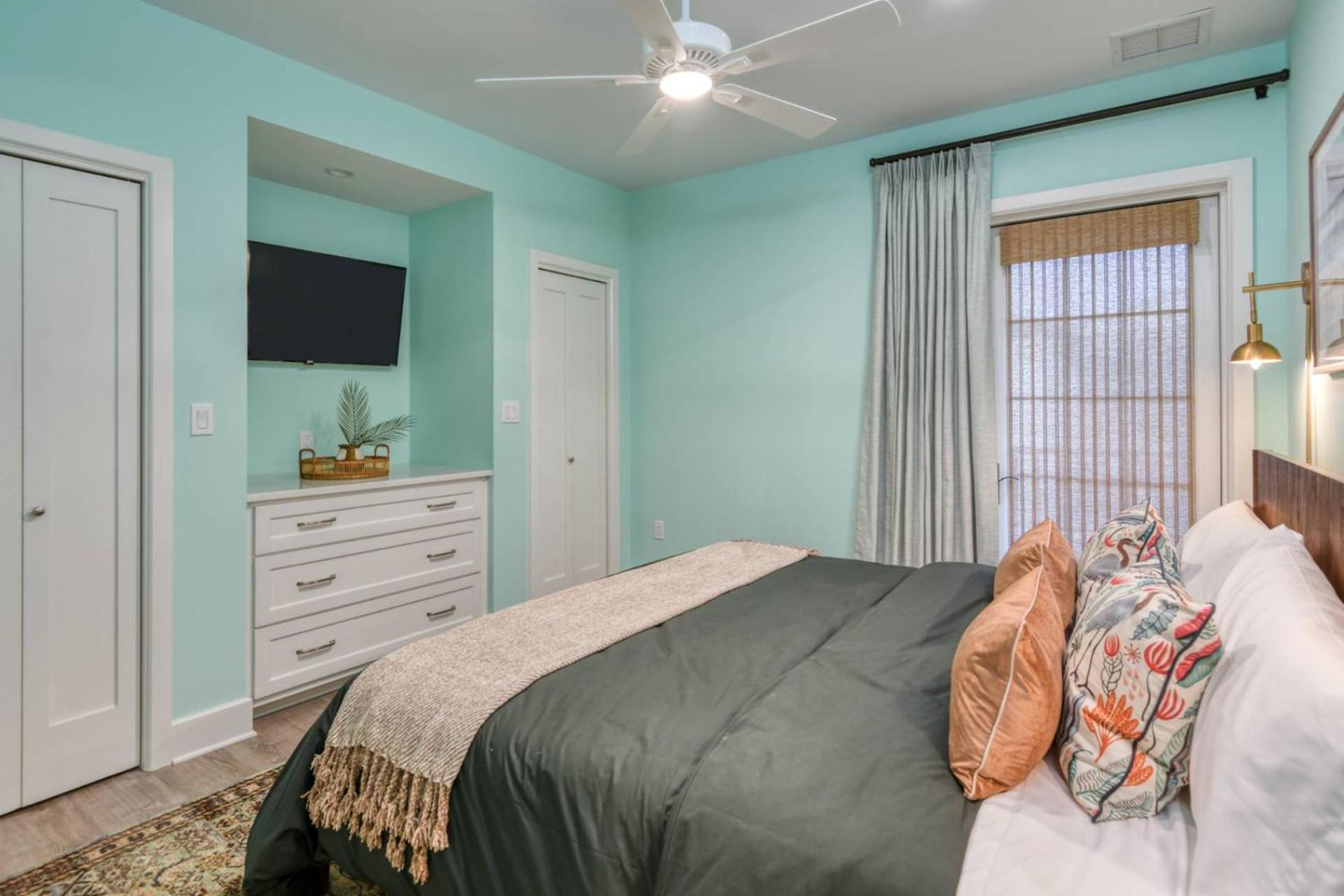 61 Spanish St. Unit B