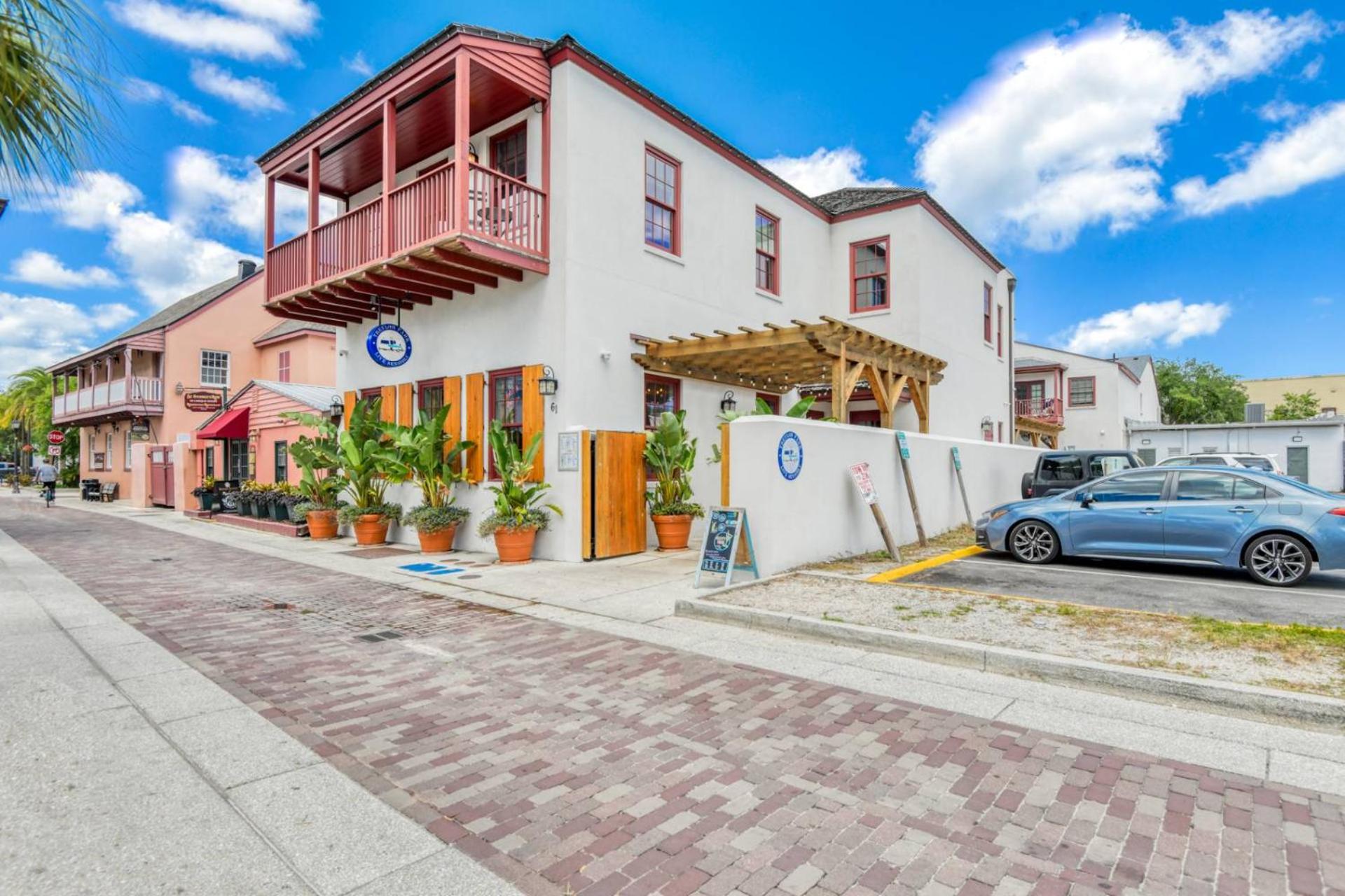 61 Spanish St. Unit B