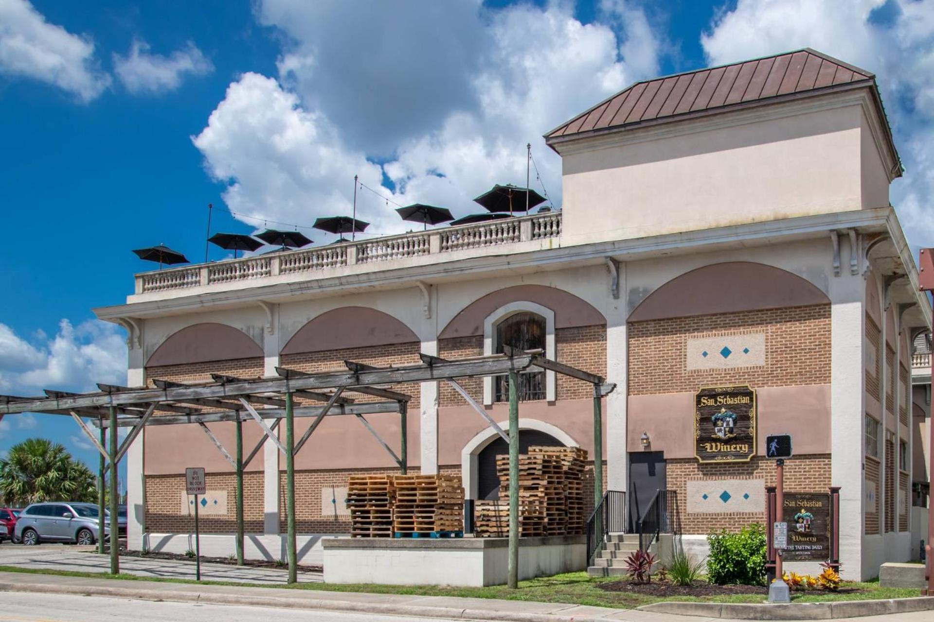 61 Spanish St. Unit B