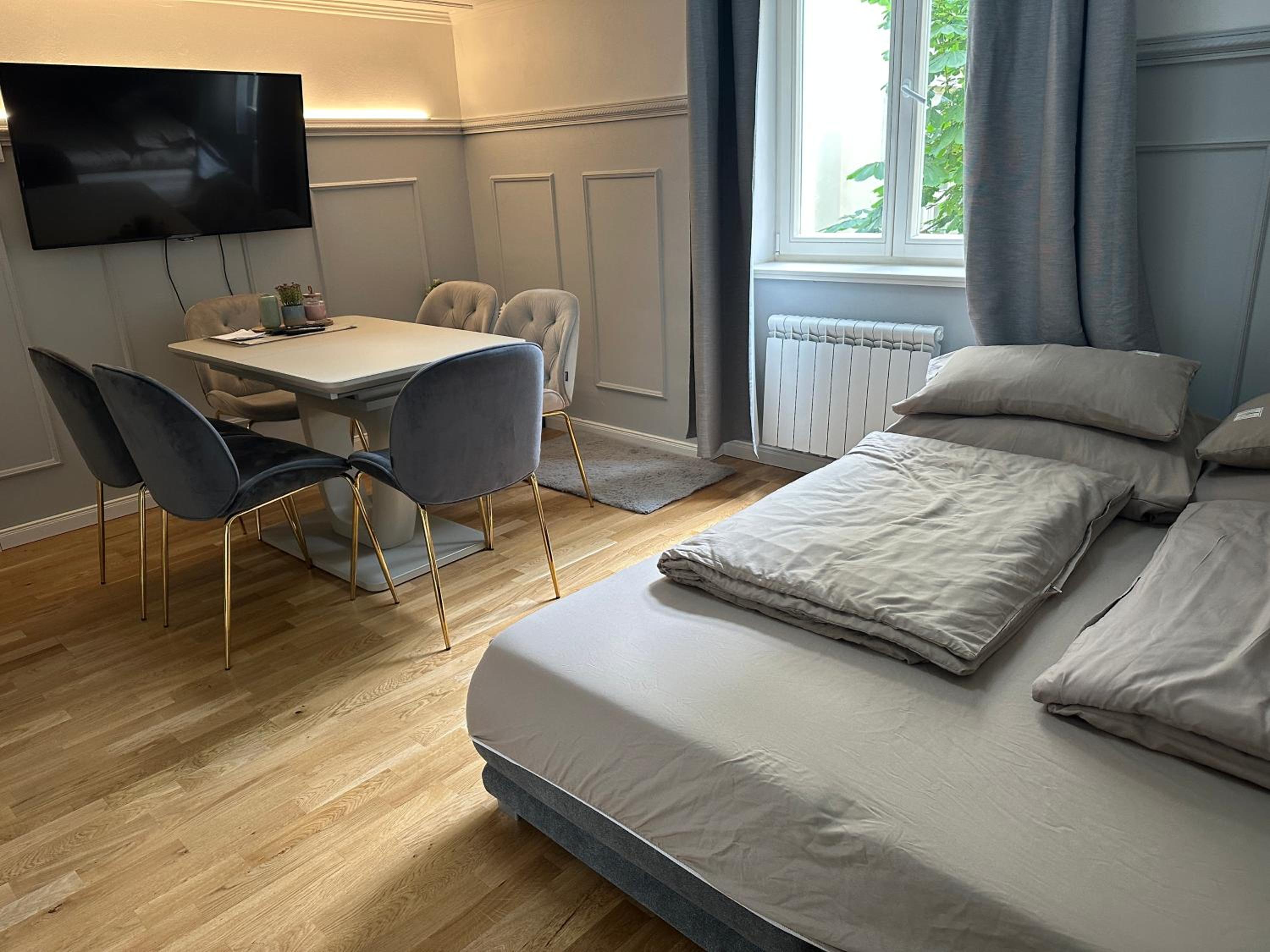Elegant Apartment Near Main Station & Wenceslas Sq