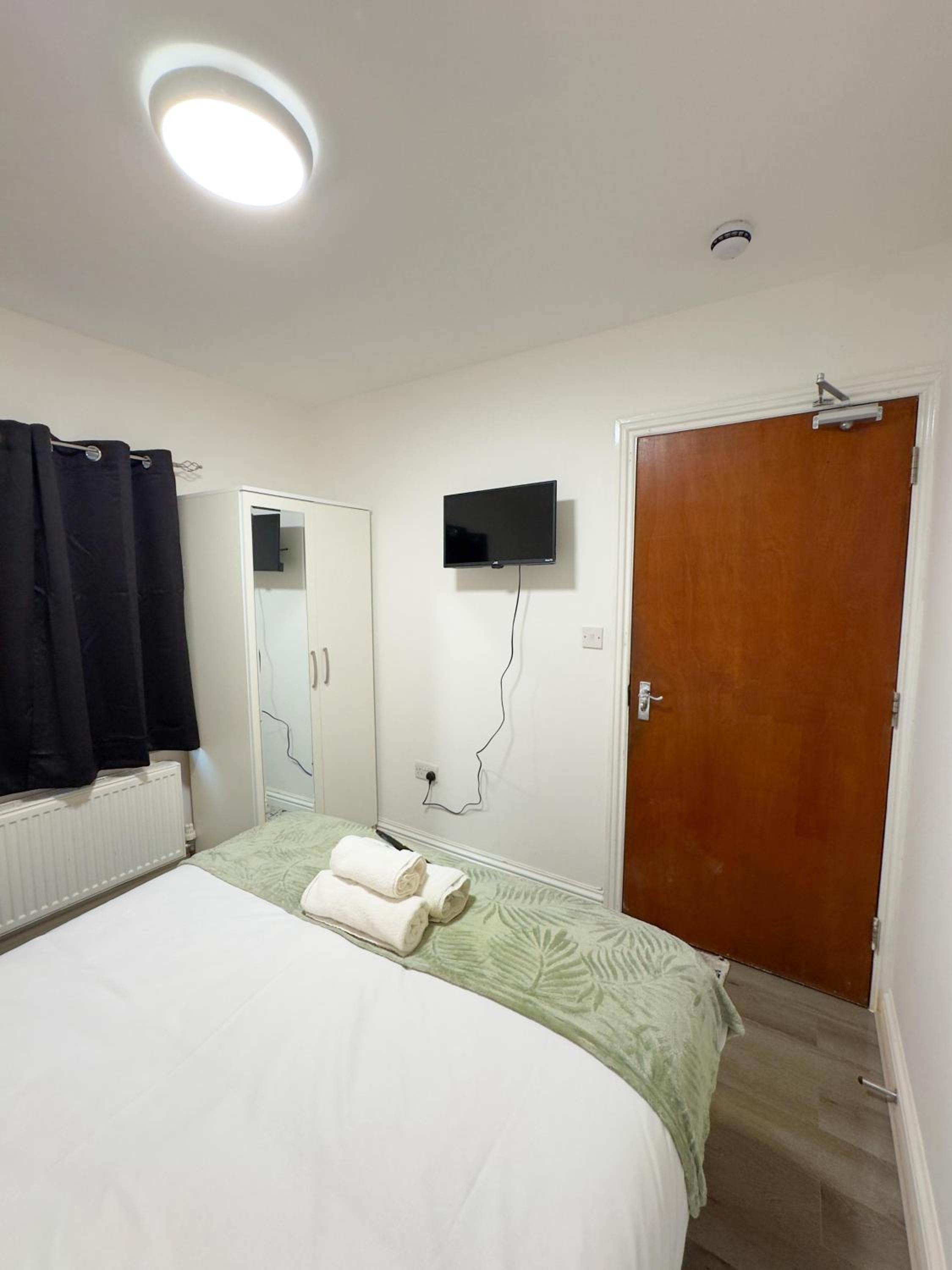 Heathrow Lodge BnB