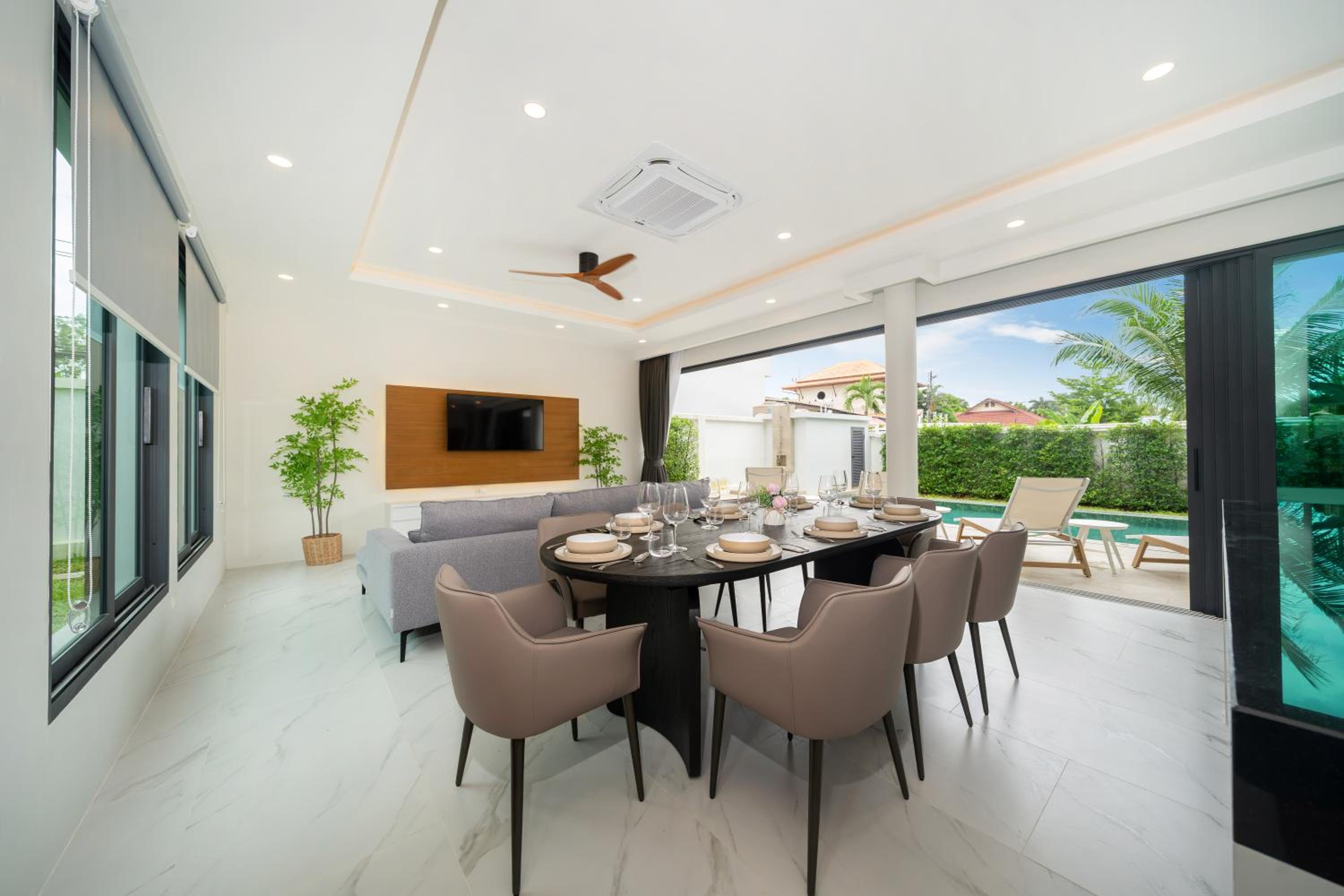 Rawai Duplex Style Luxurious 4-BR Private Pool Villa