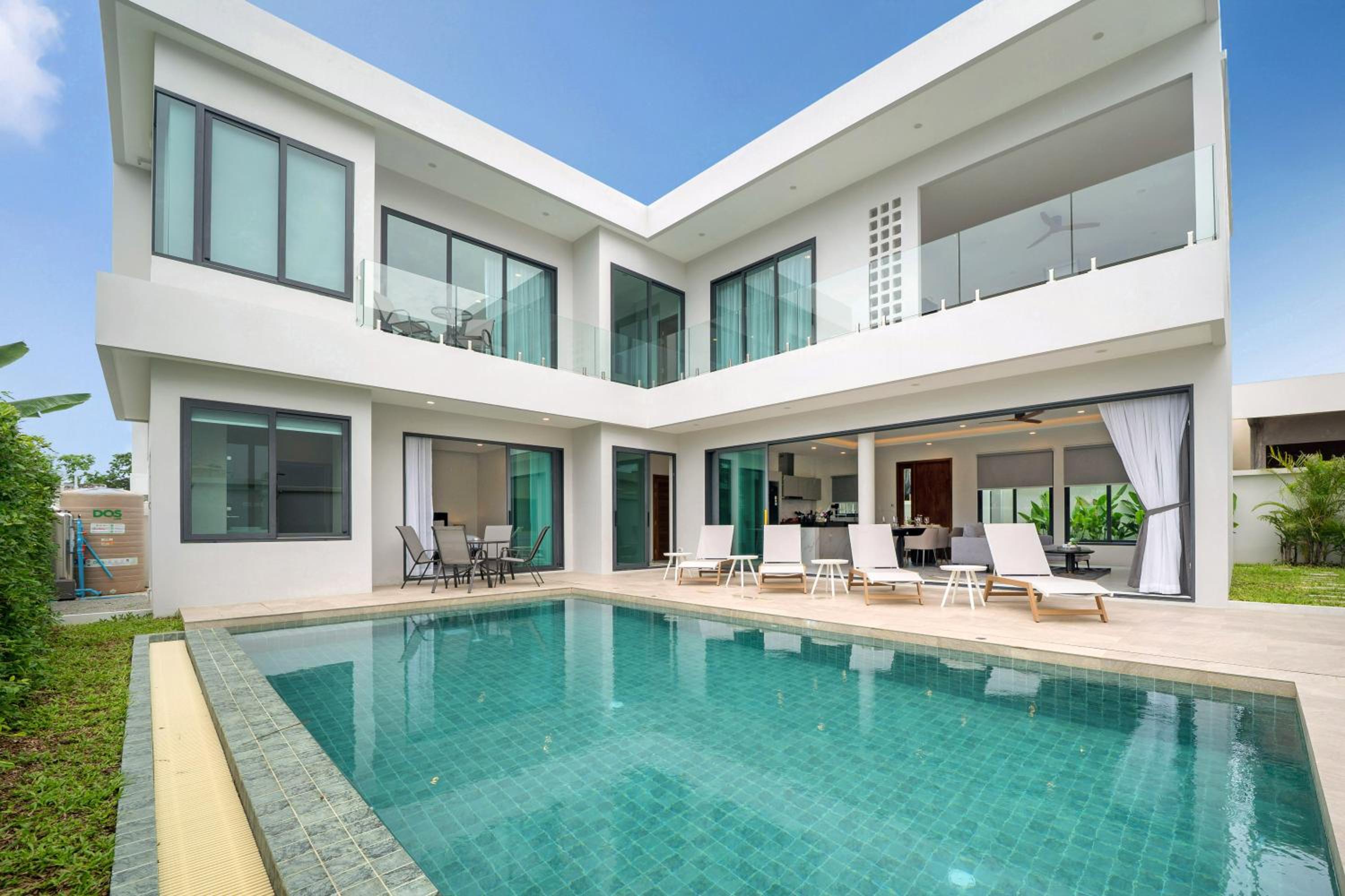 Rawai Duplex Style Luxurious 4-BR Private Pool Villa