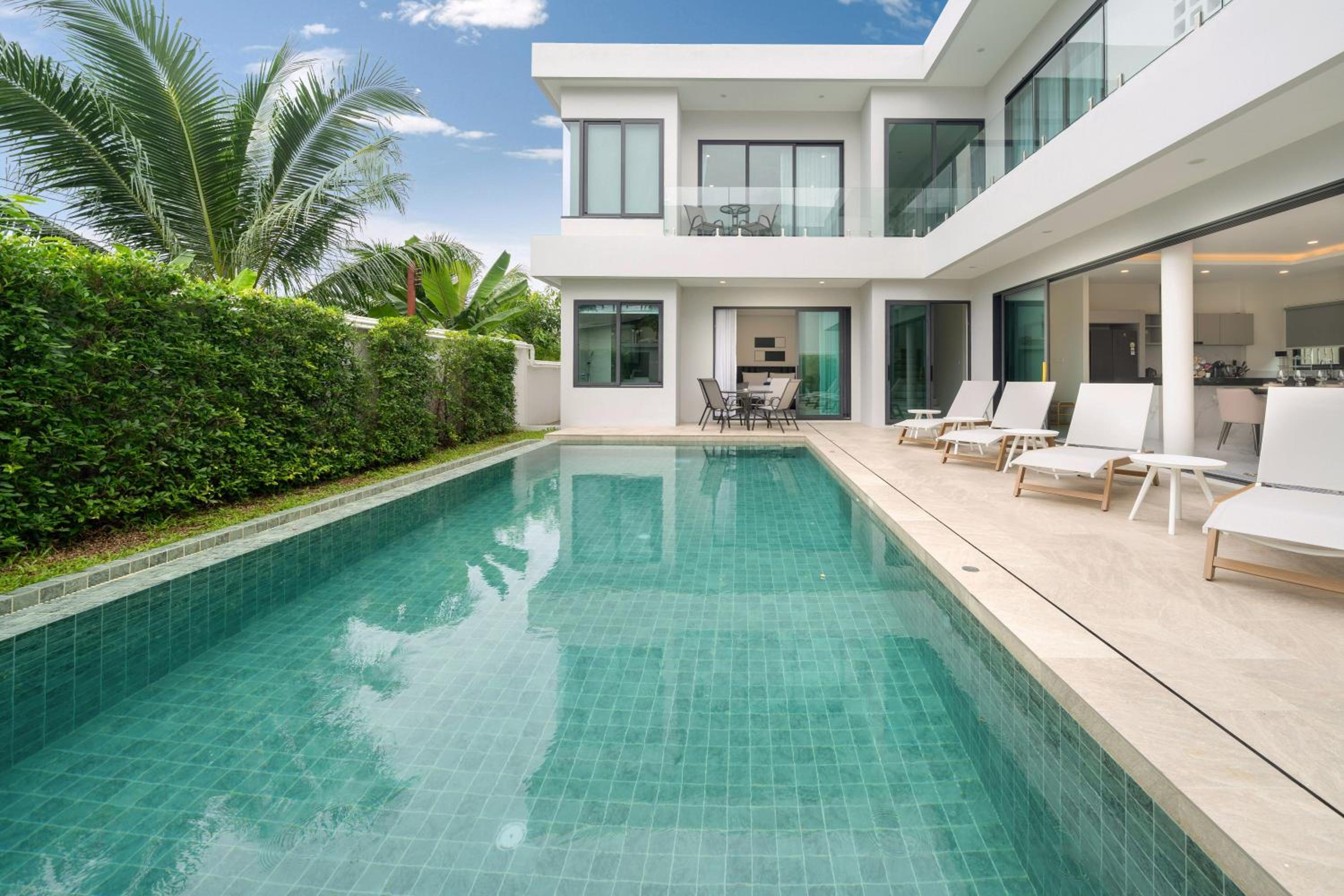 Rawai Duplex Style Luxurious 4-BR Private Pool Villa