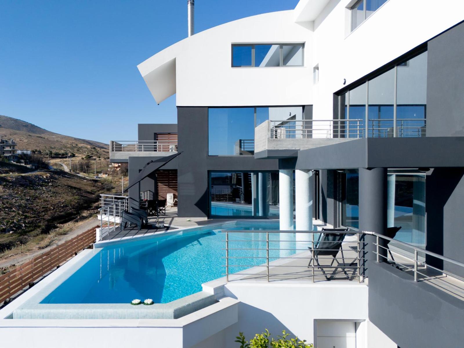 Azure Horizon Villa by A&D Properties