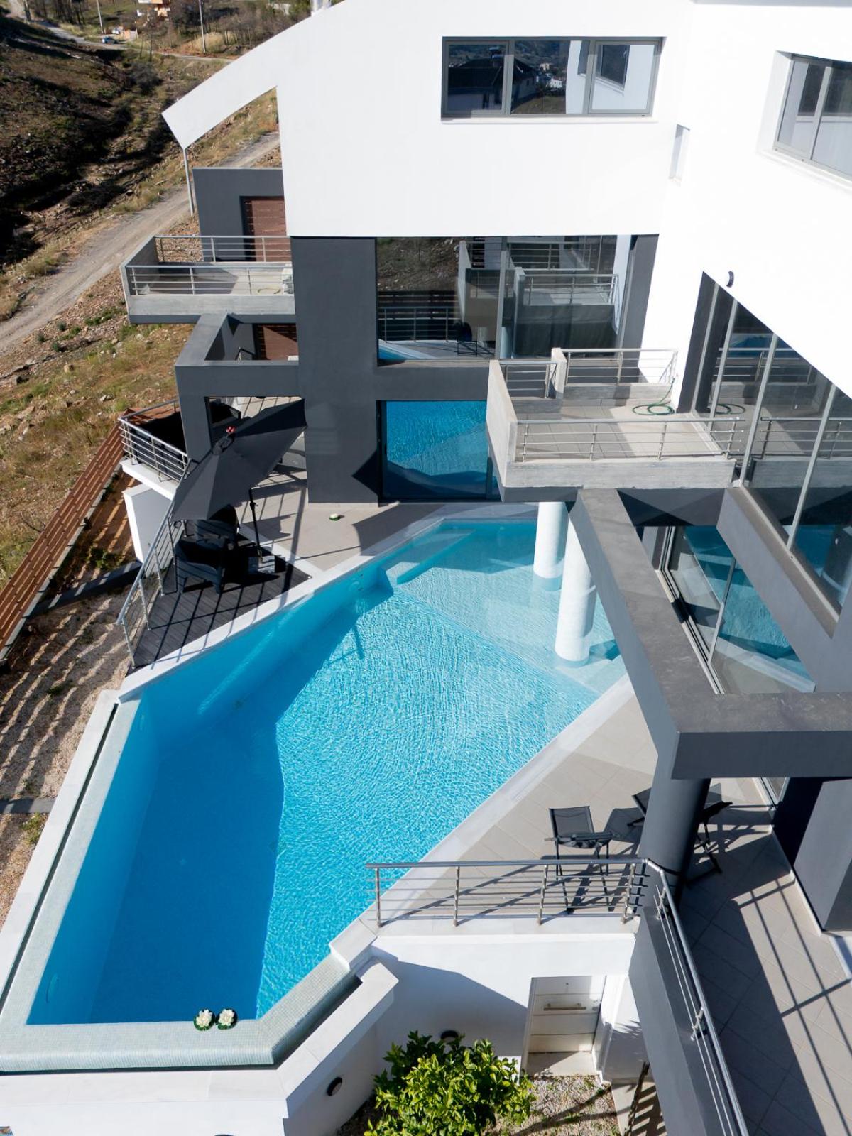 Azure Horizon Villa by A&D Properties