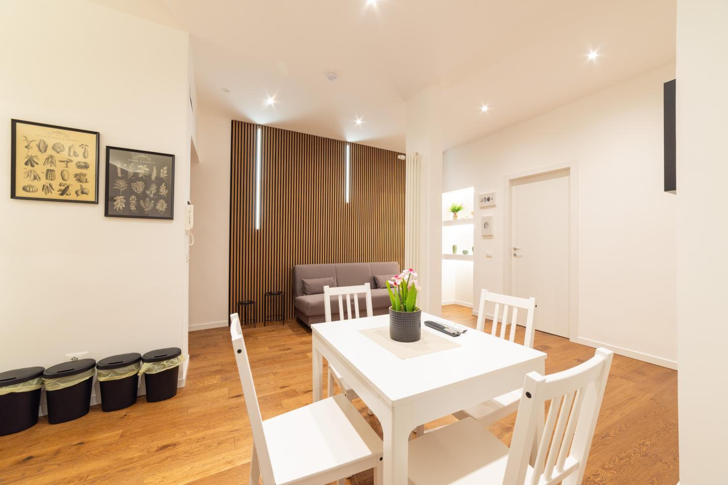 Piazzetta Romana Luxury House