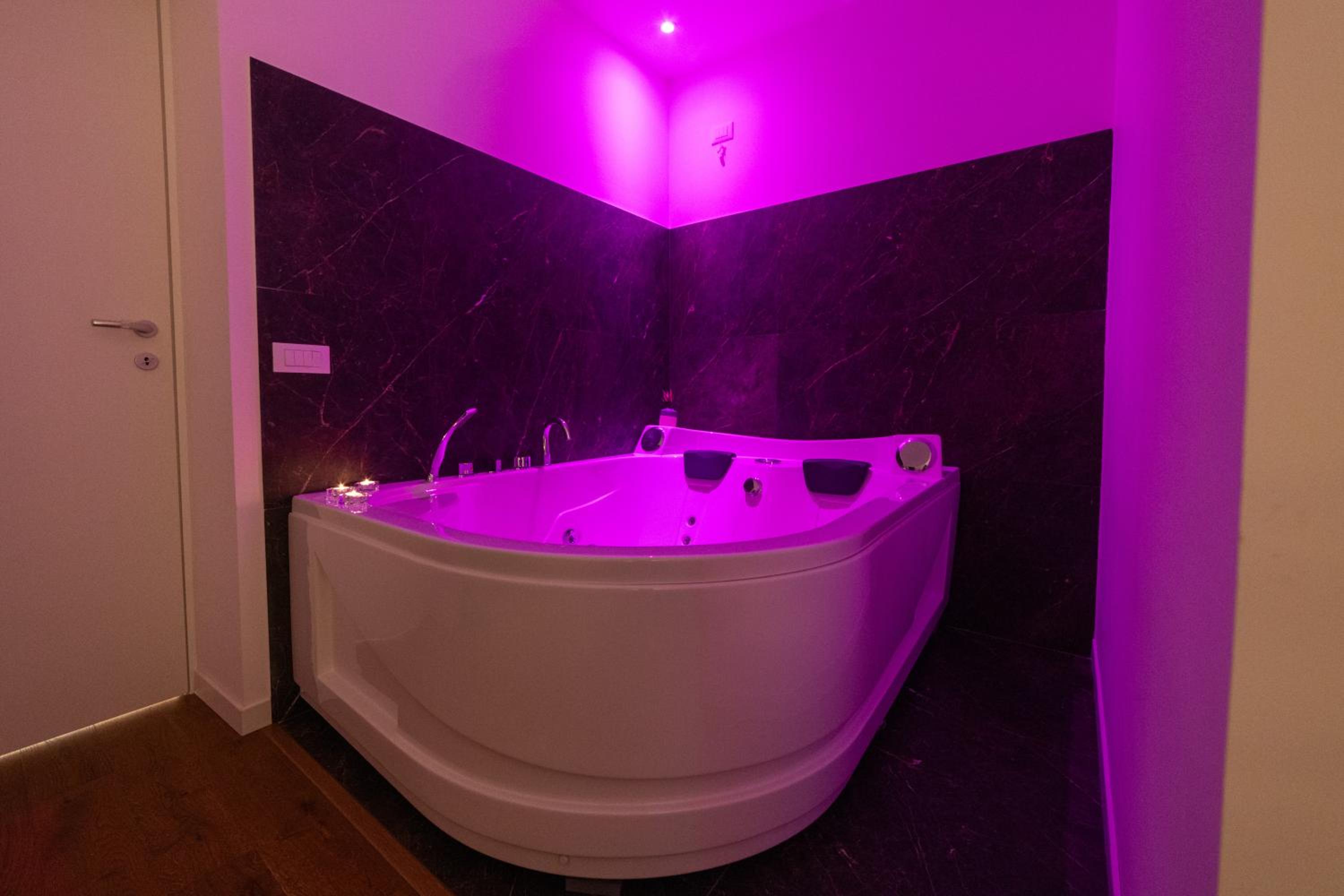 Piazzetta Romana Luxury House