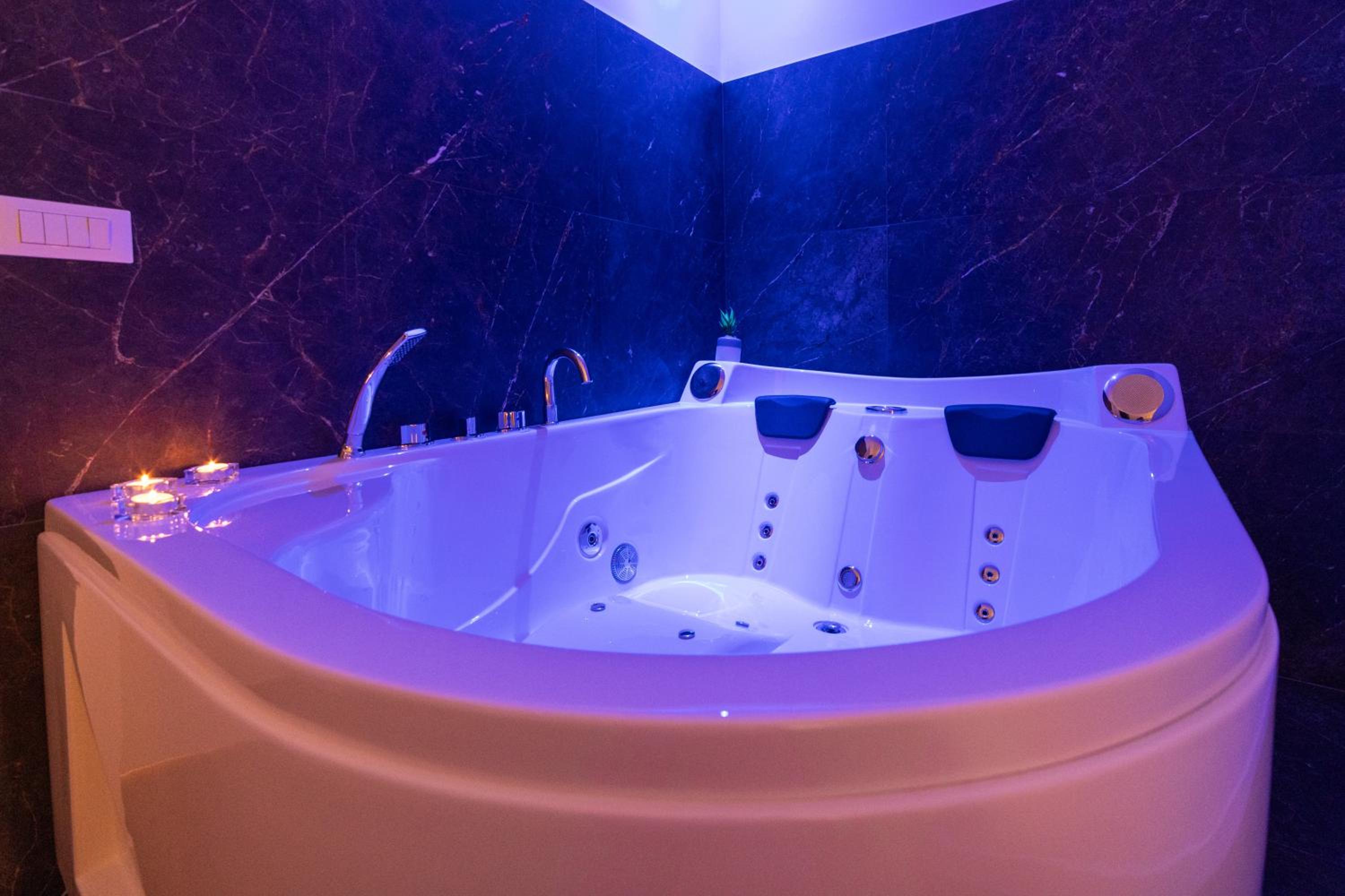 Piazzetta Romana Luxury House