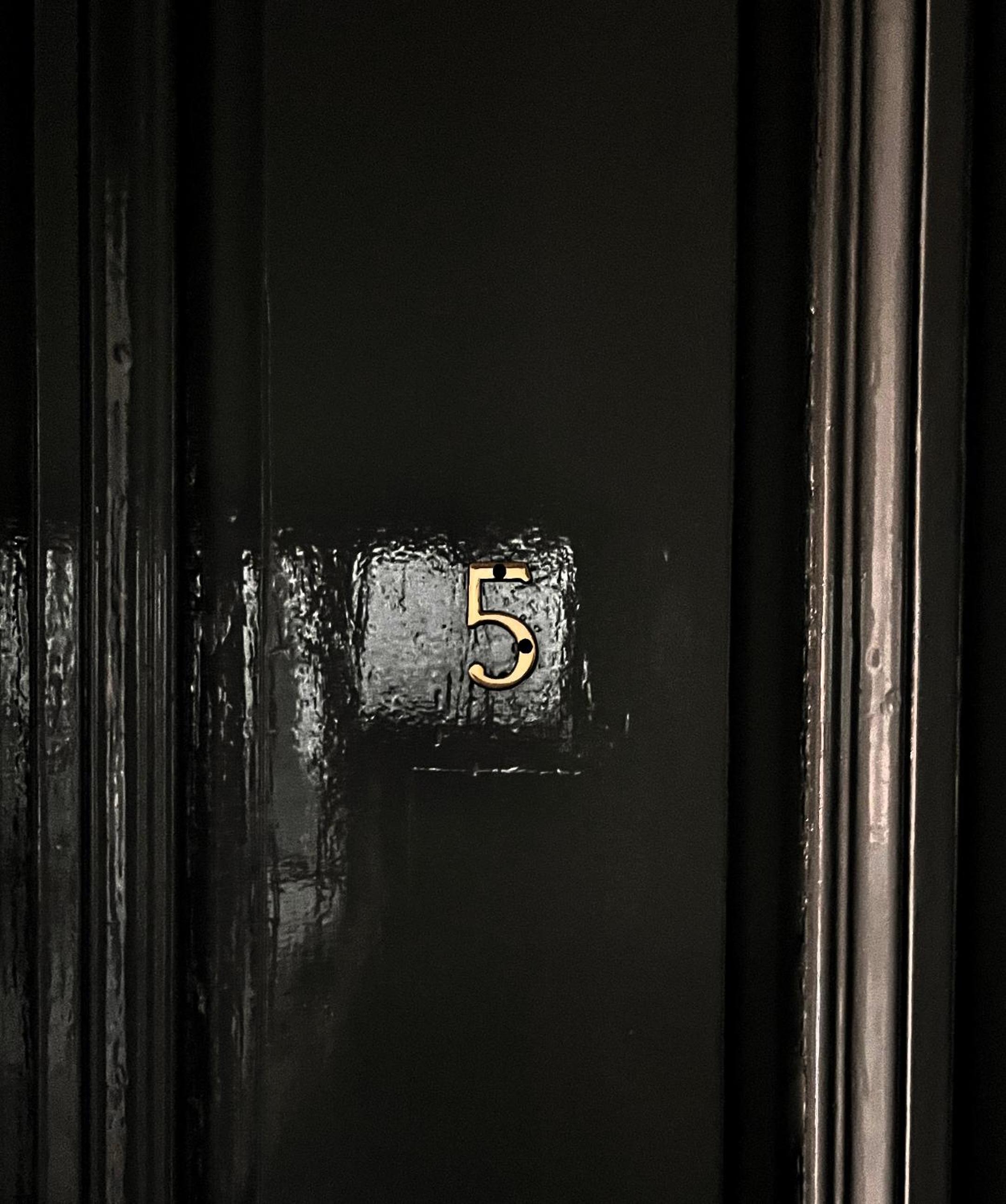 Apartment Studio 5