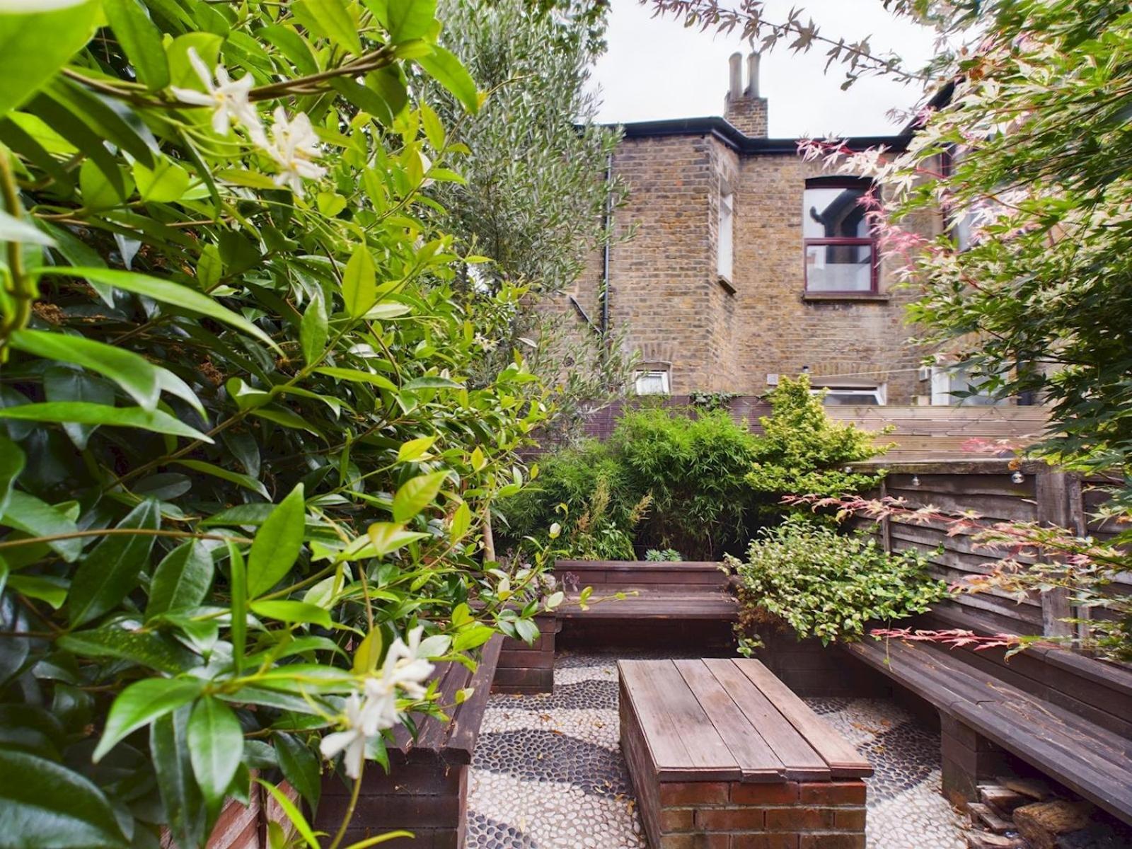 Stylish Garden Apartment in Vibrant Leyton - Pass the Keys
