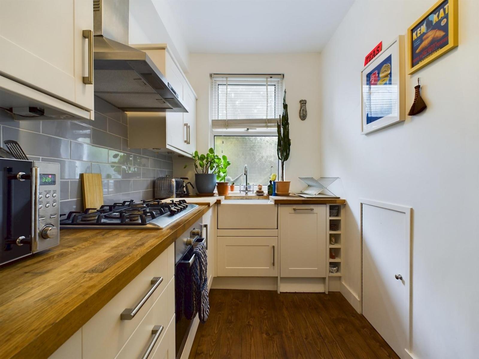 Stylish Garden Apartment in Vibrant Leyton - Pass the Keys