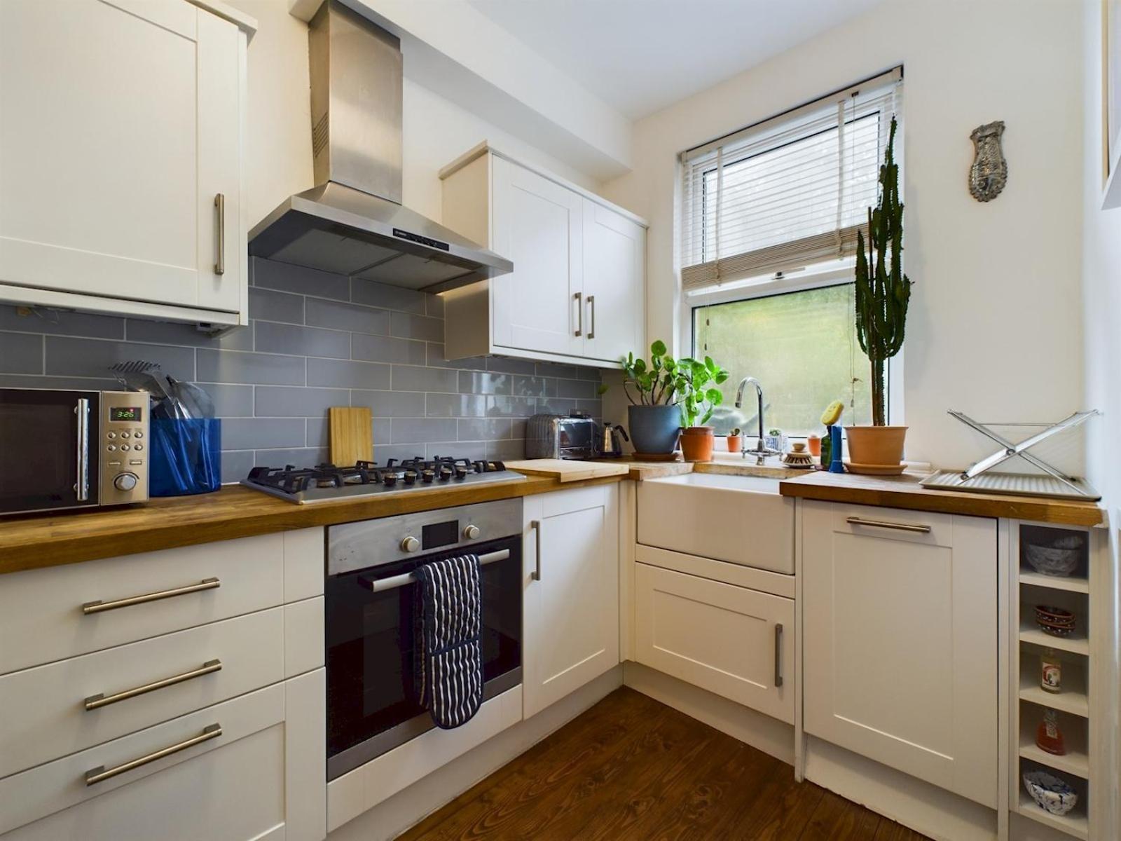 Stylish Garden Apartment in Vibrant Leyton - Pass the Keys