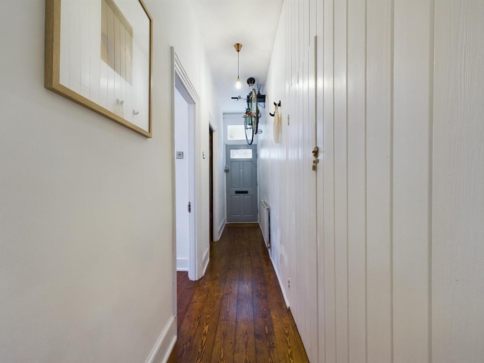 Stylish Garden Apartment in Vibrant Leyton - Pass the Keys