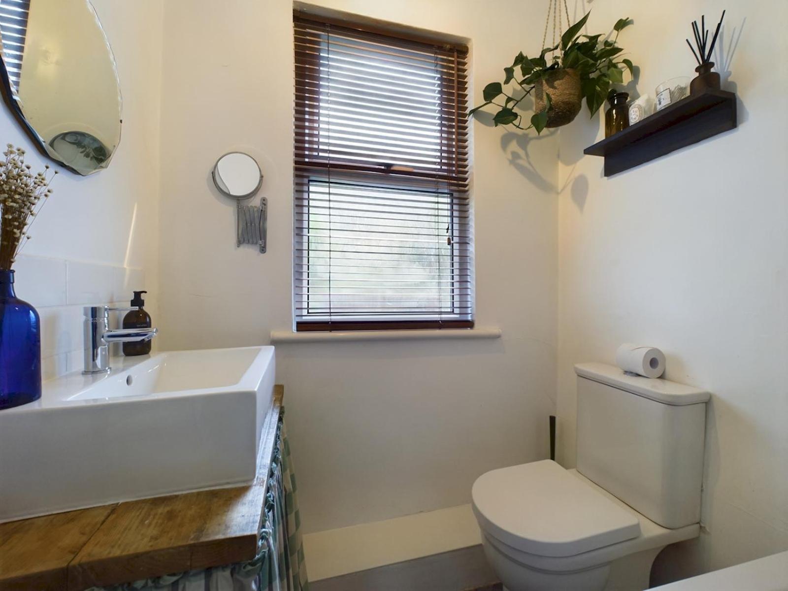 Stylish Garden Apartment in Vibrant Leyton - Pass the Keys