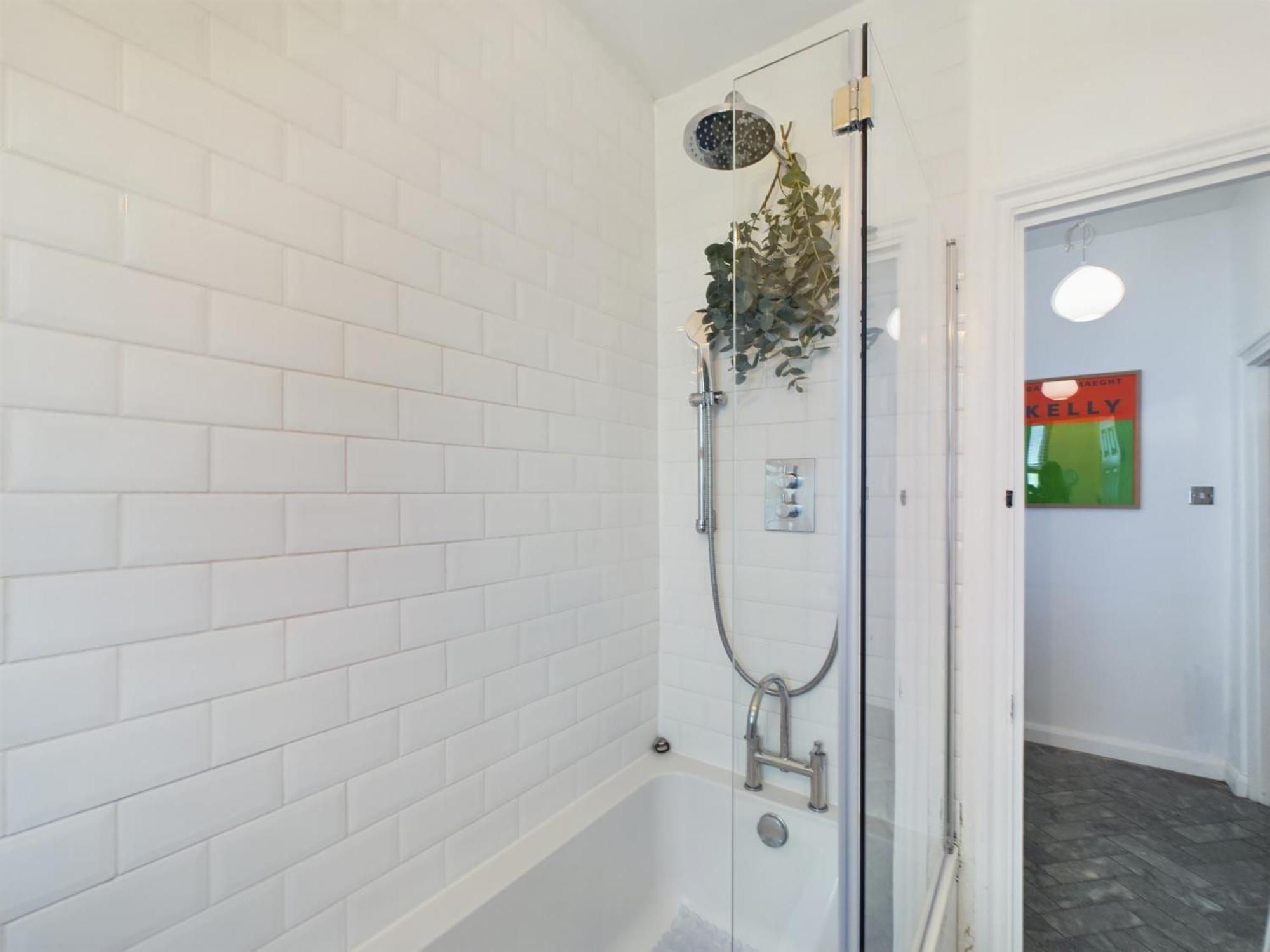 Stylish Garden Apartment in Vibrant Leyton - Pass the Keys