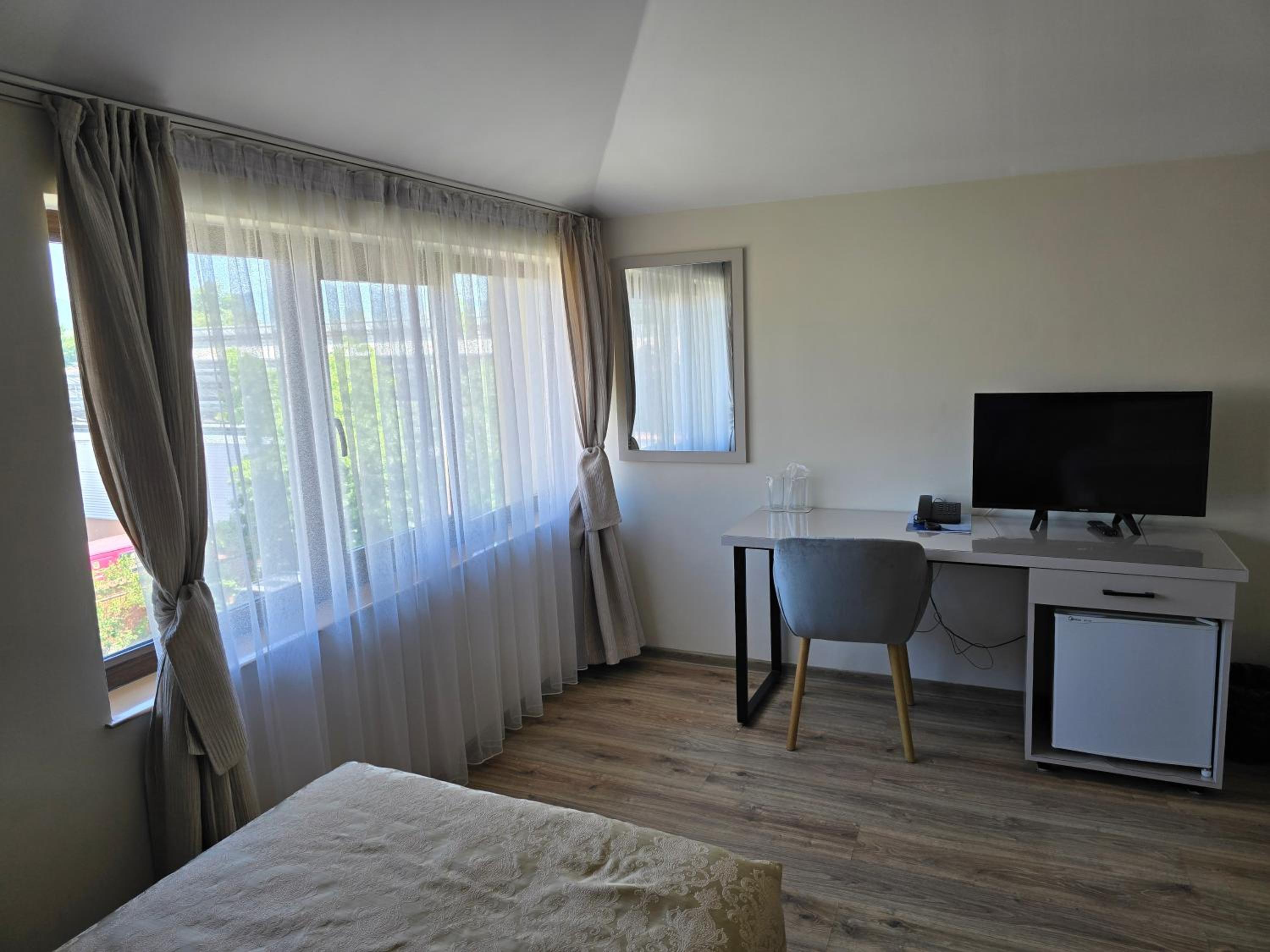 Hotel Kardjali, photo 2
