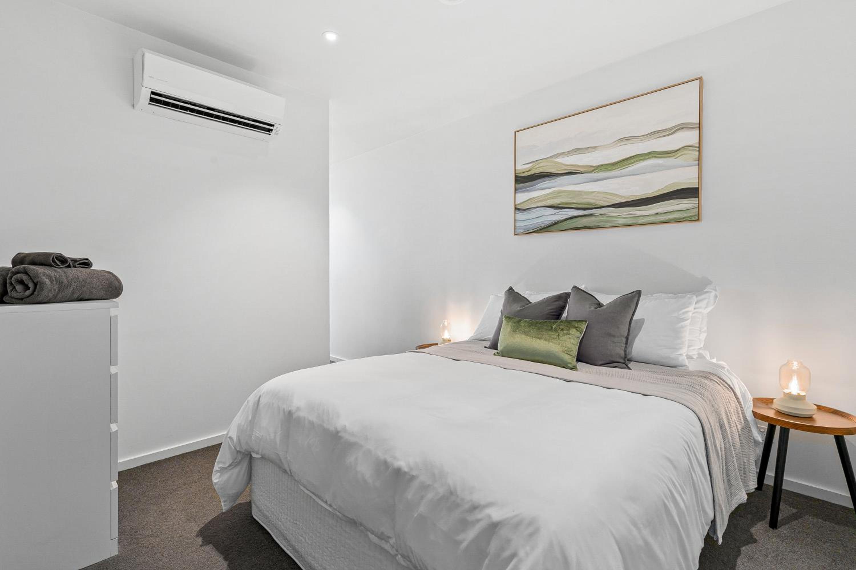 Docklands Skyline Apartments by Luma Signature