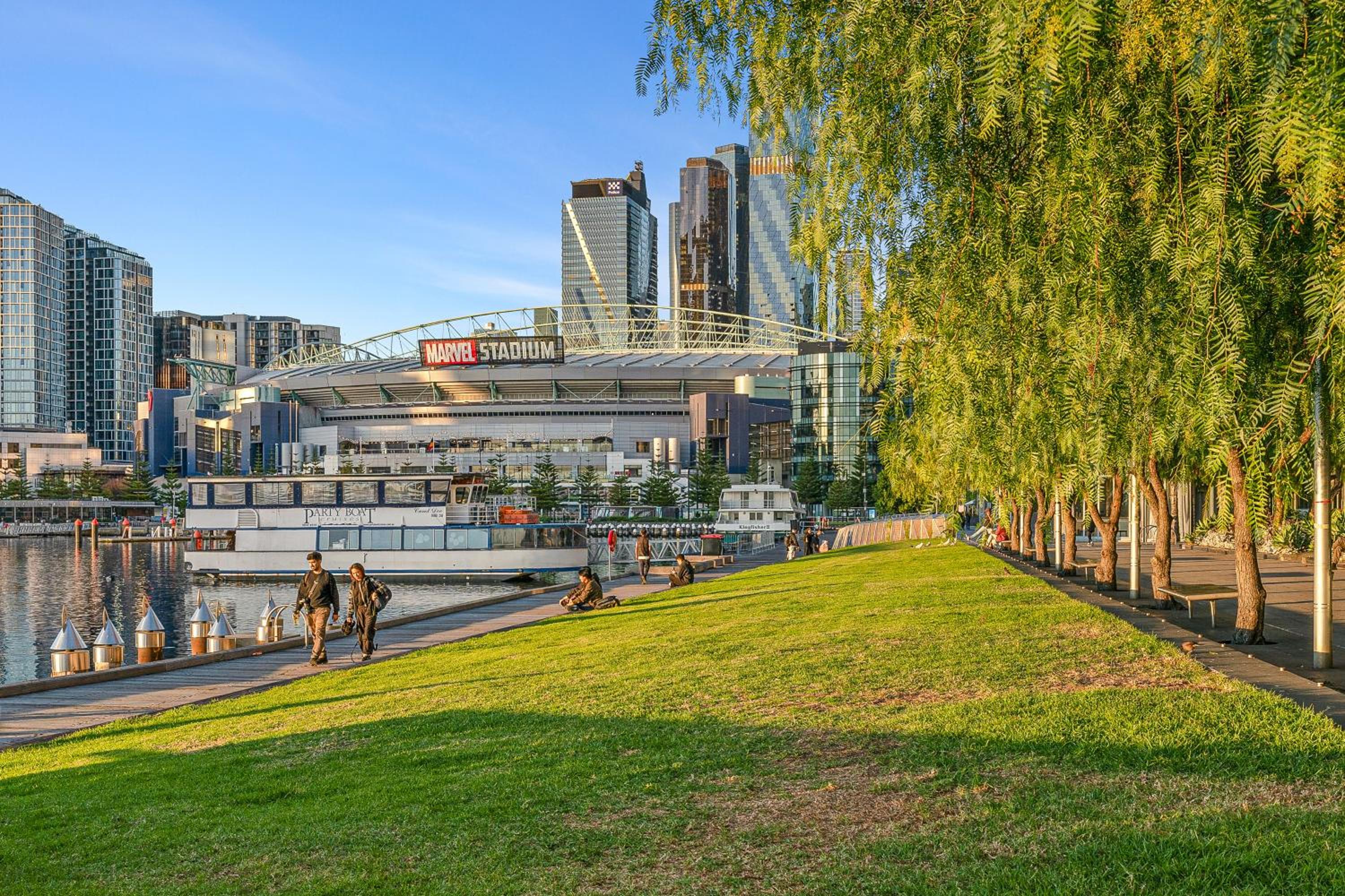 Docklands Skyline Apartments by Luma Signature