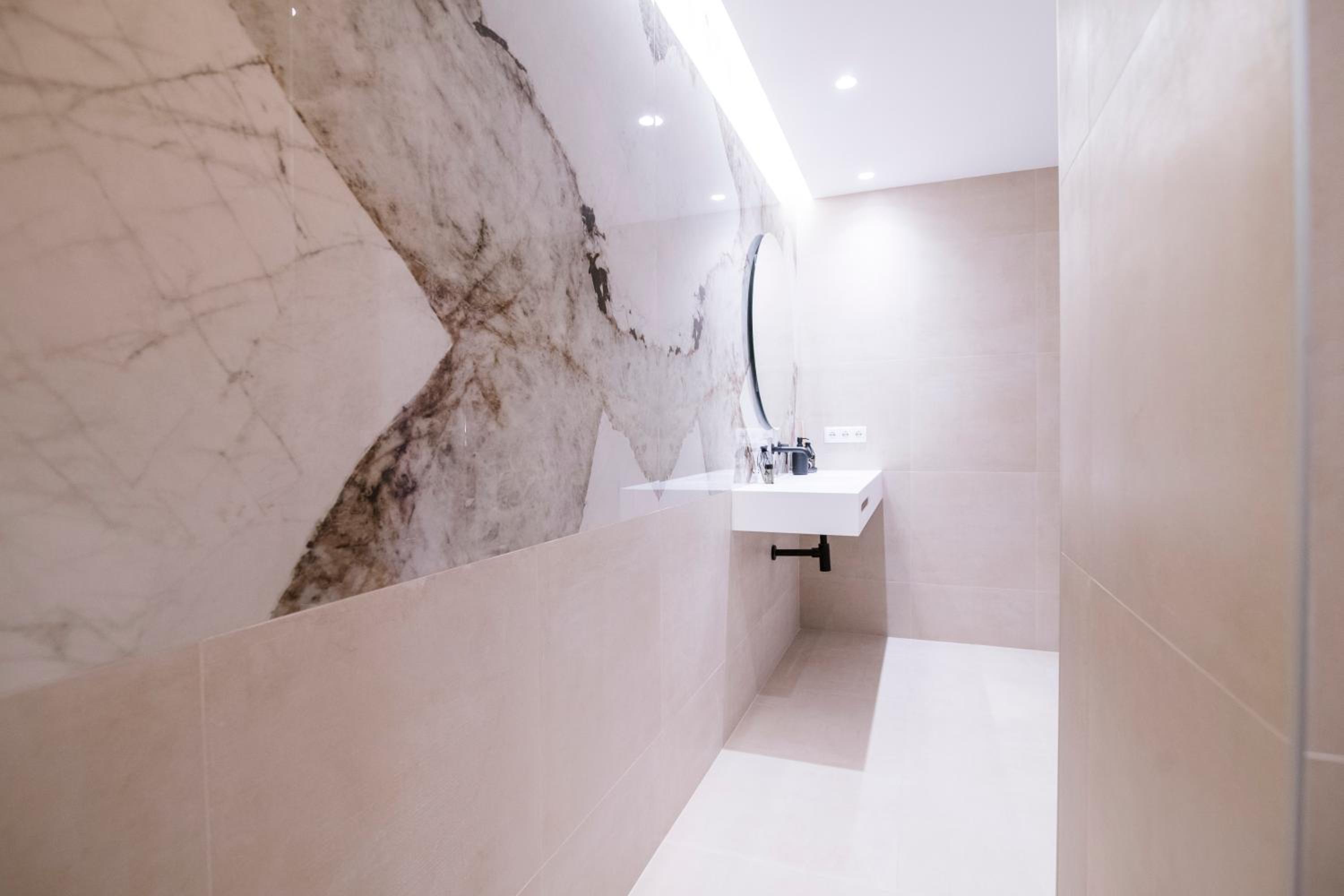 Apartamento moderno con terraza en el centro