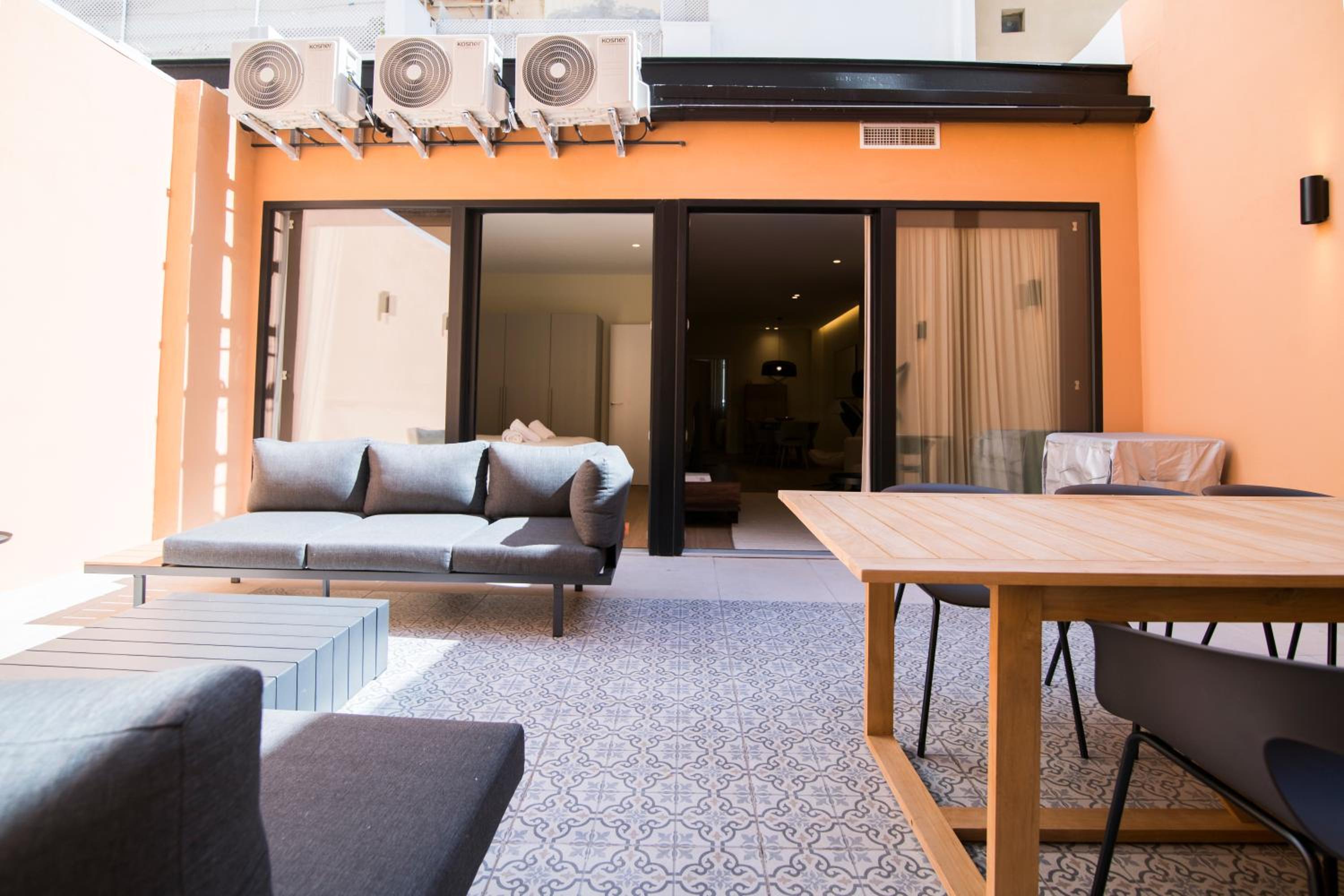 Apartamento moderno con terraza en el centro