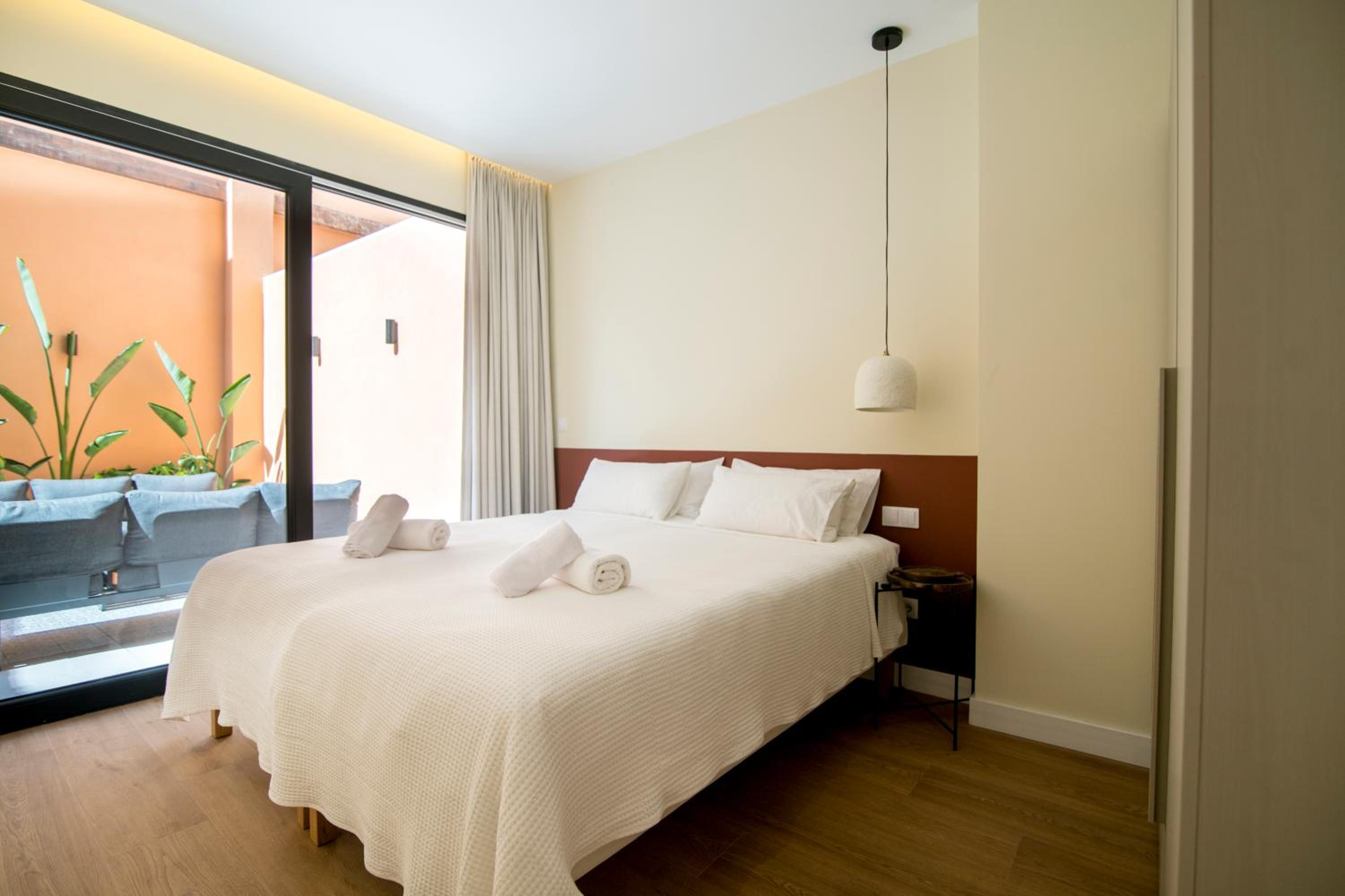 Apartamento moderno con terraza en el centro
