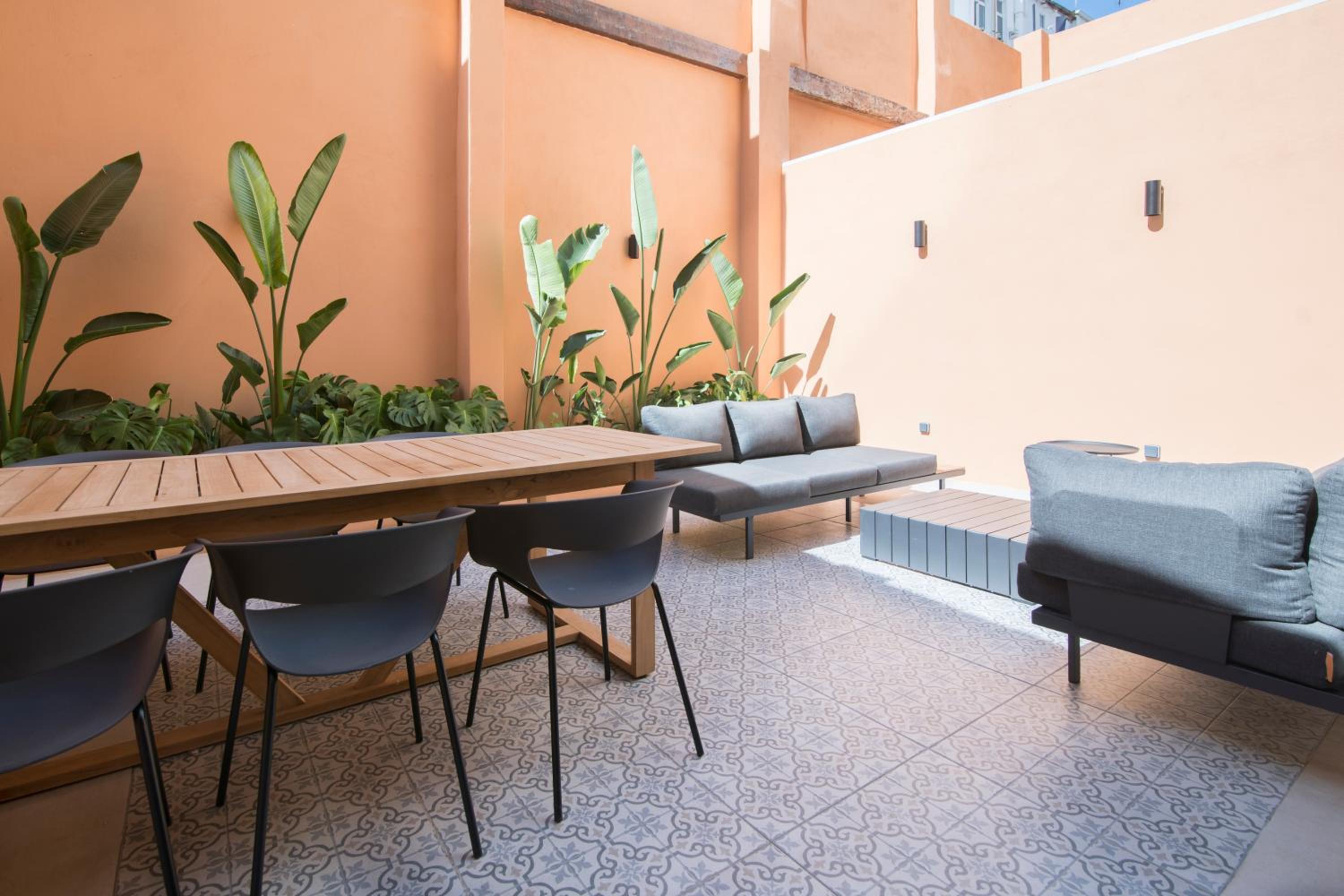 Apartamento moderno con terraza en el centro