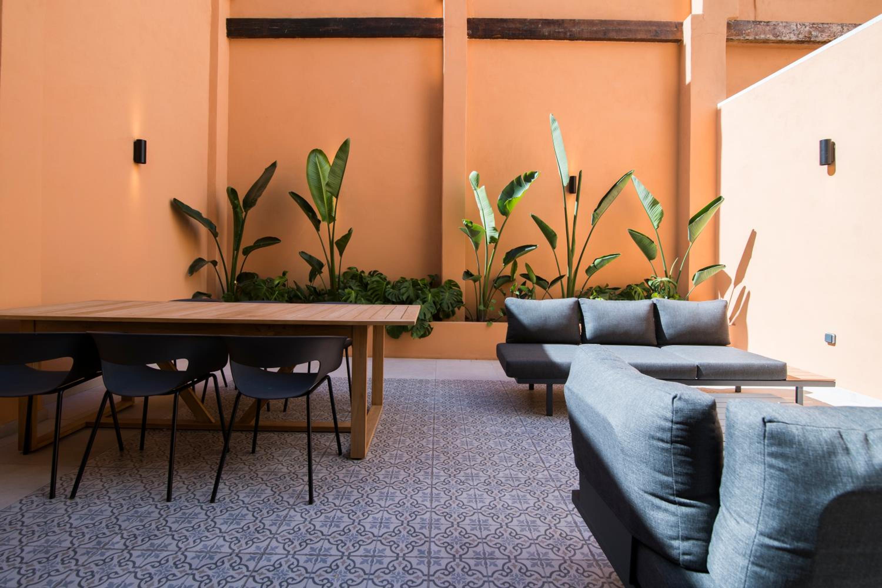 Apartamento moderno con terraza en el centro